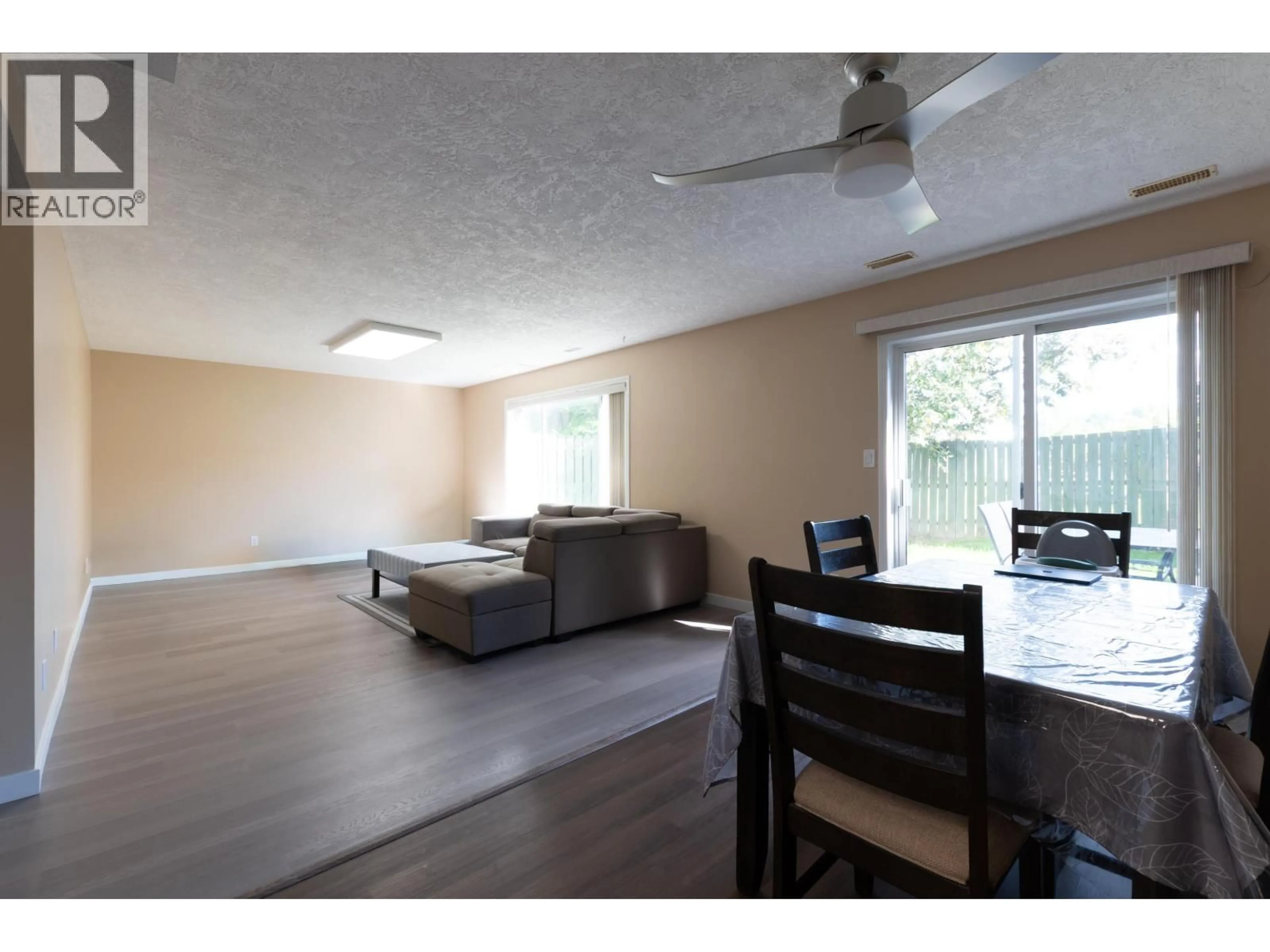 A pic of a room for 315 - 3307 WESTWOOD DRIVE, Prince George British Columbia V2N1S4