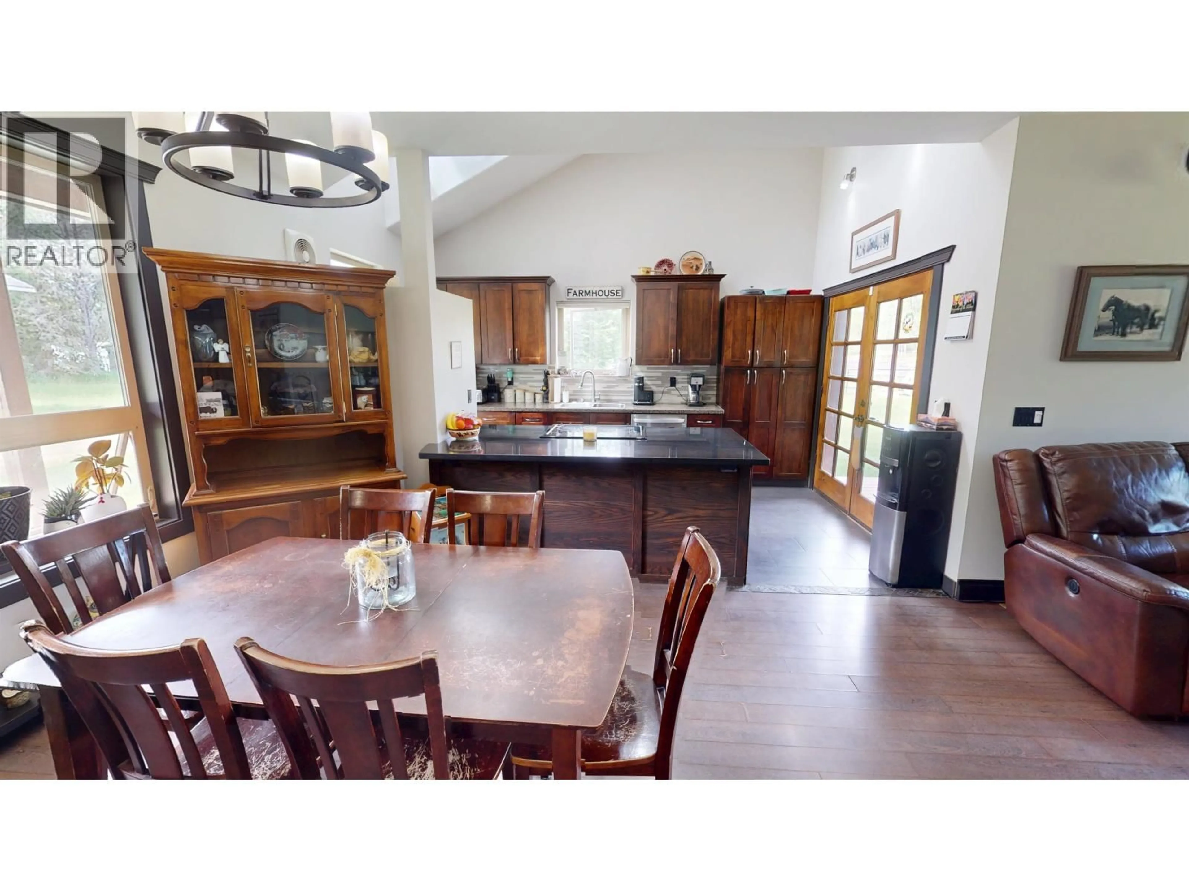 Open concept kitchen, unknown for 2791 BUDD ROAD, Quesnel British Columbia V2J6L3