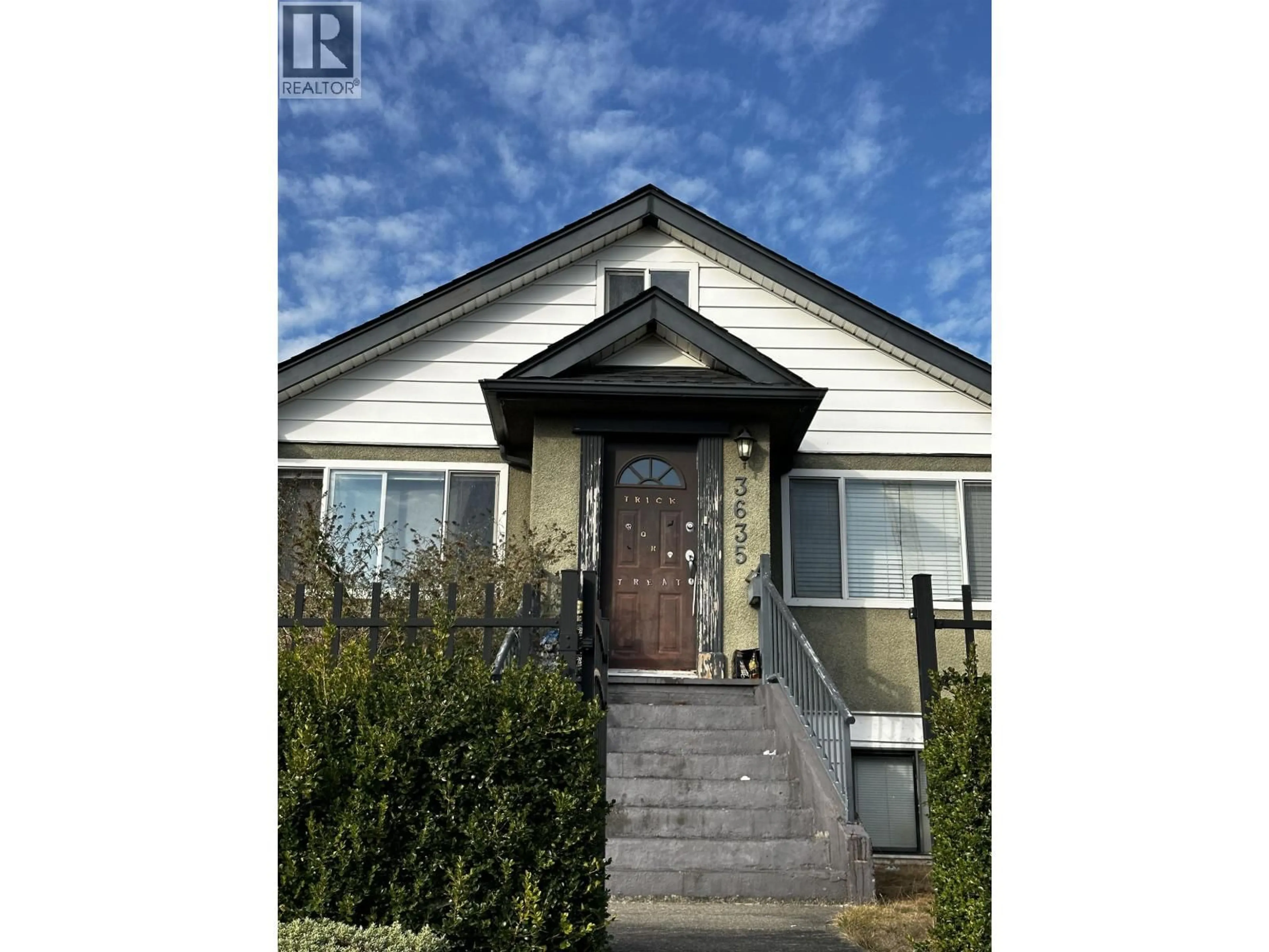 Home with vinyl exterior material, street for 3635 FRANKLIN STREET, Vancouver British Columbia V5K1Y7