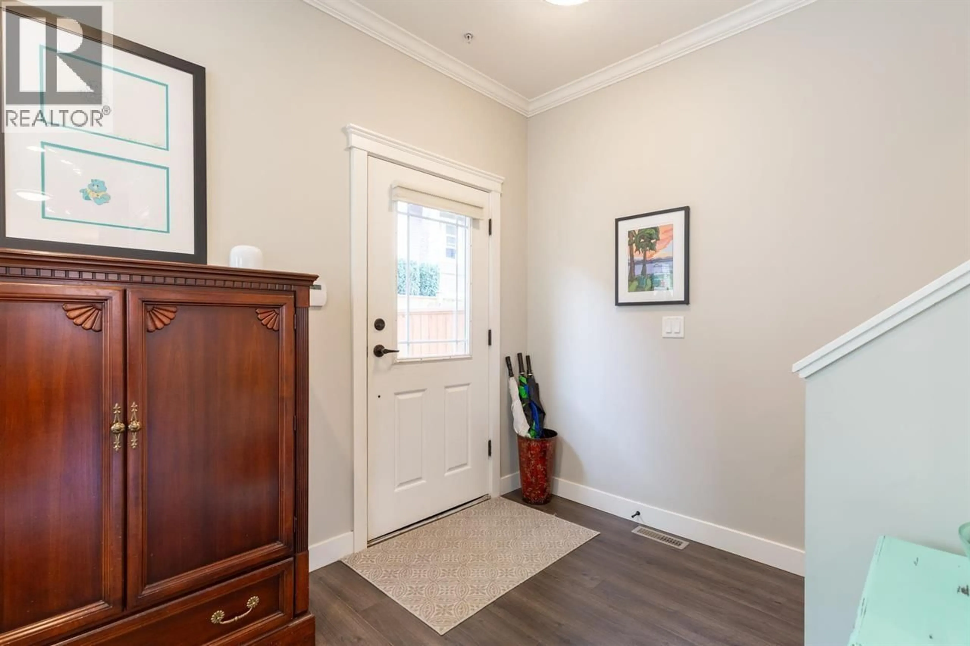 Indoor entryway for 13 - 10480 248 STREET, Maple Ridge British Columbia V2W0J4