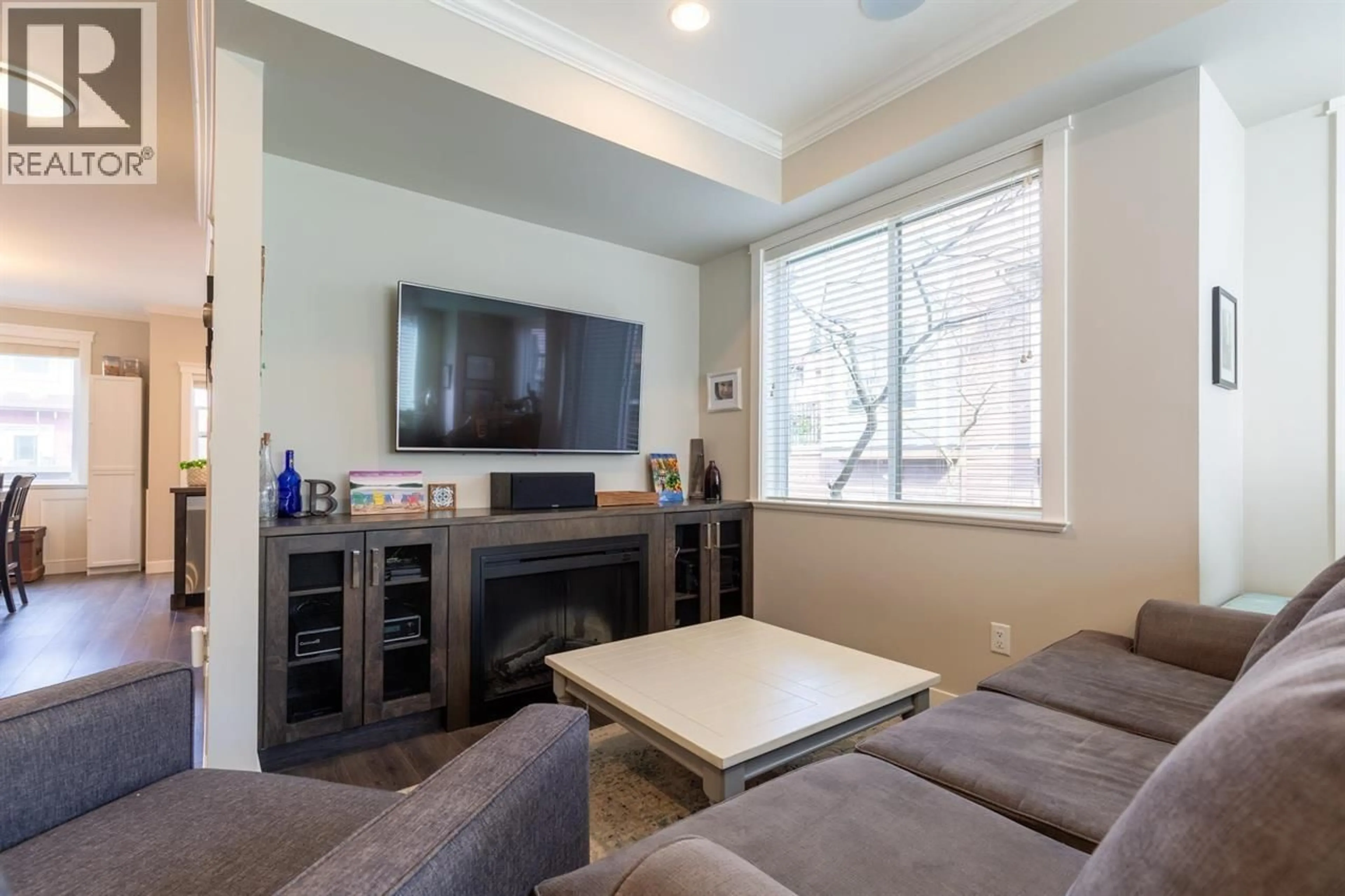 Living room with furniture, unknown for 13 - 10480 248 STREET, Maple Ridge British Columbia V2W0J4