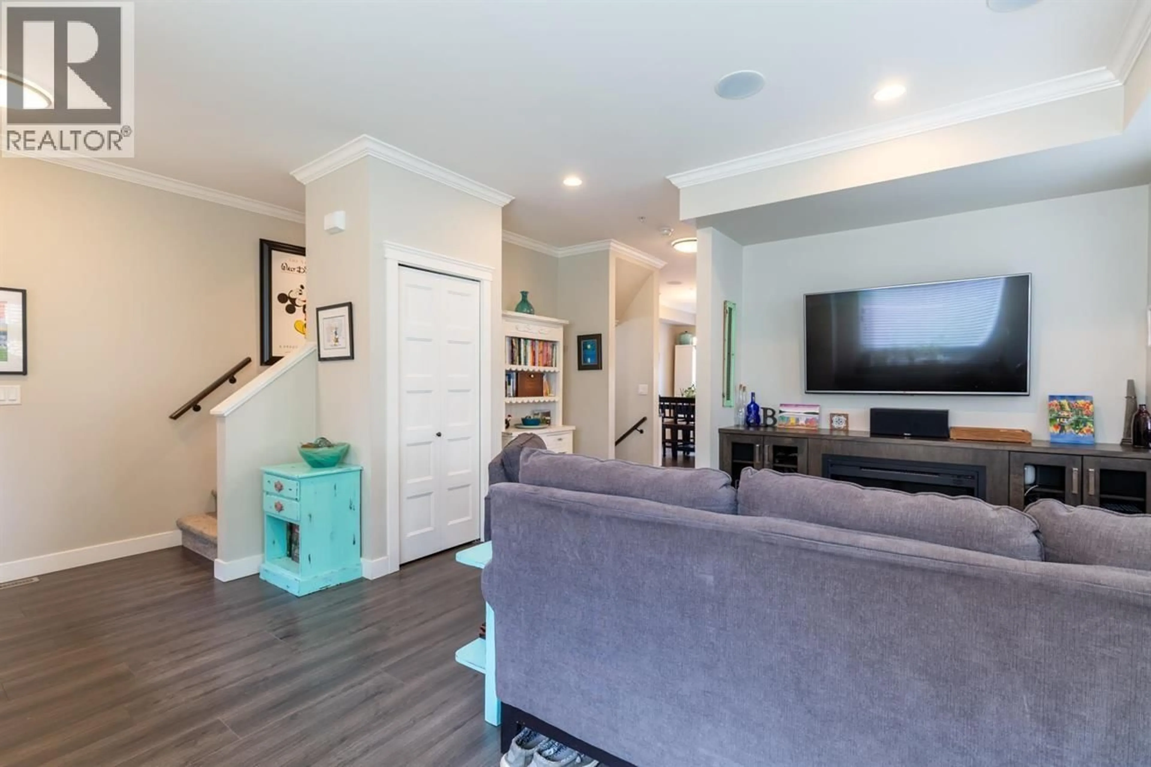 Living room with furniture, unknown for 13 - 10480 248 STREET, Maple Ridge British Columbia V2W0J4