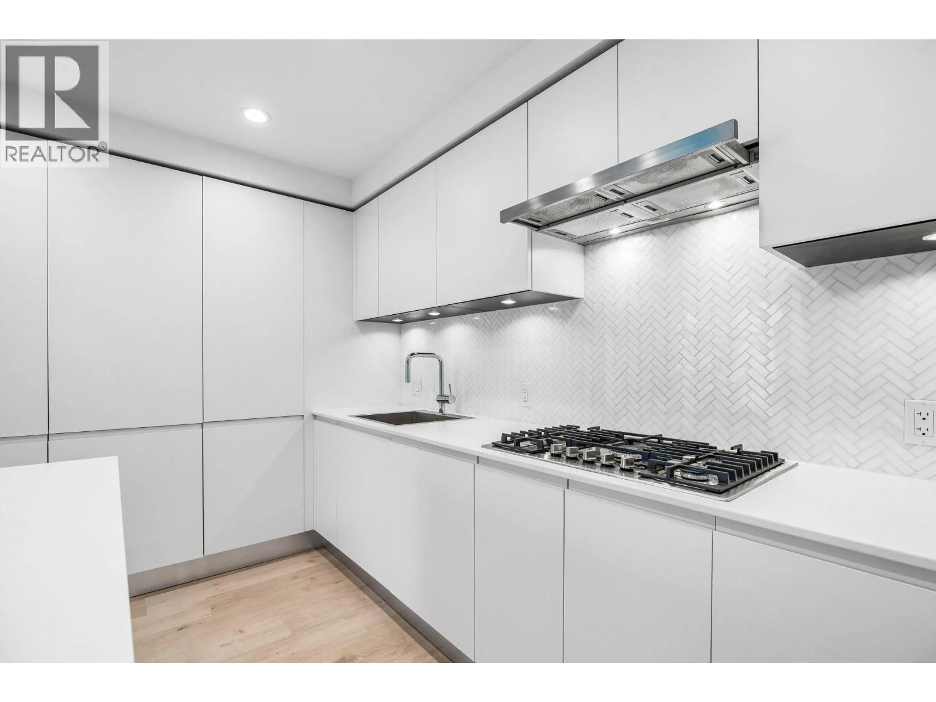 Standard kitchen, ceramic/tile floor for 4405 - 3833 EVERGREEN PLACE, Burnaby British Columbia V3J0M2