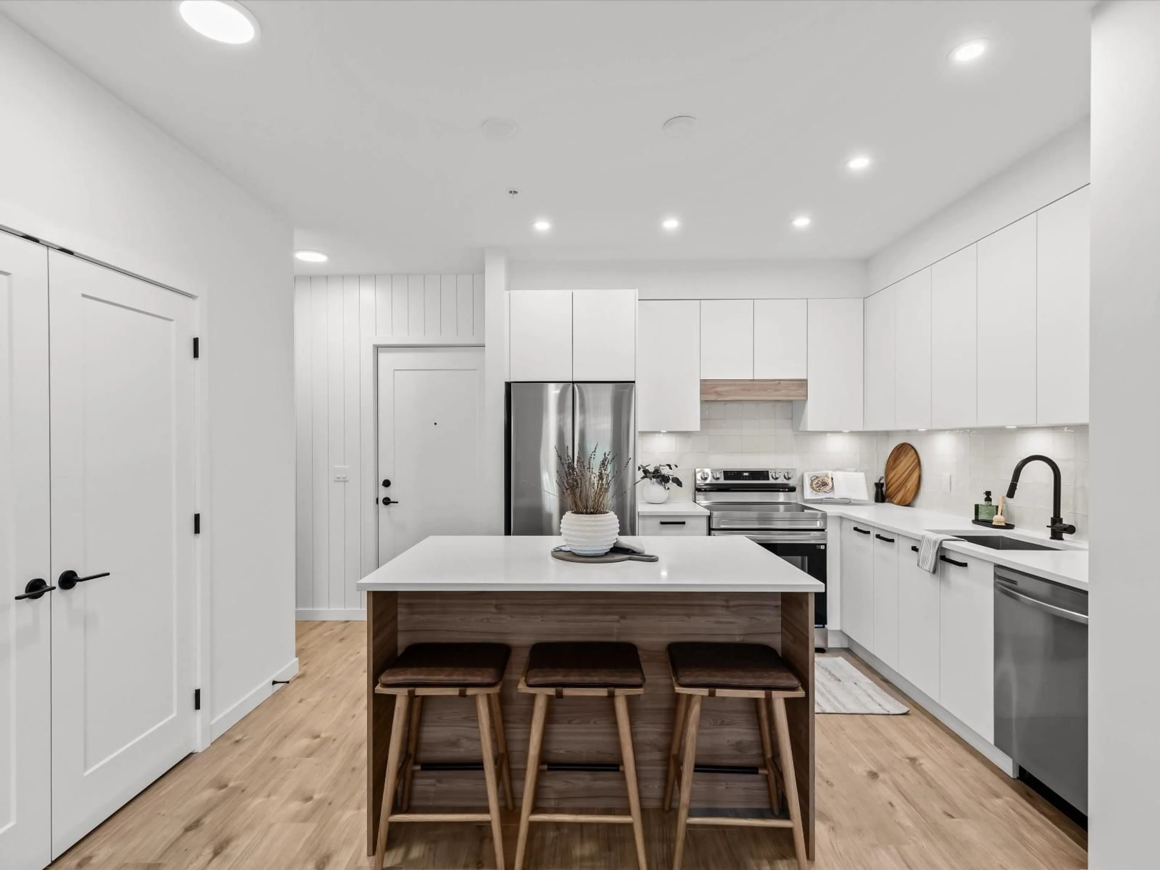 Open concept kitchen, unknown for 105 - 33920 BEST AVENUE, Mission British Columbia V2V0L9