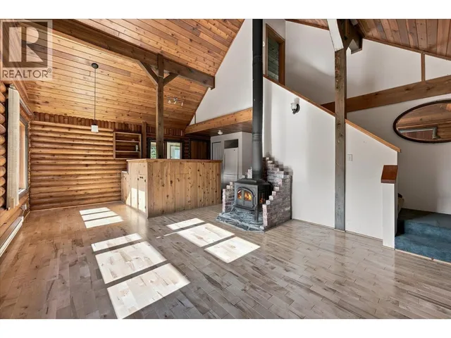 9291 EMERALD DRIVE, Whistler 5
