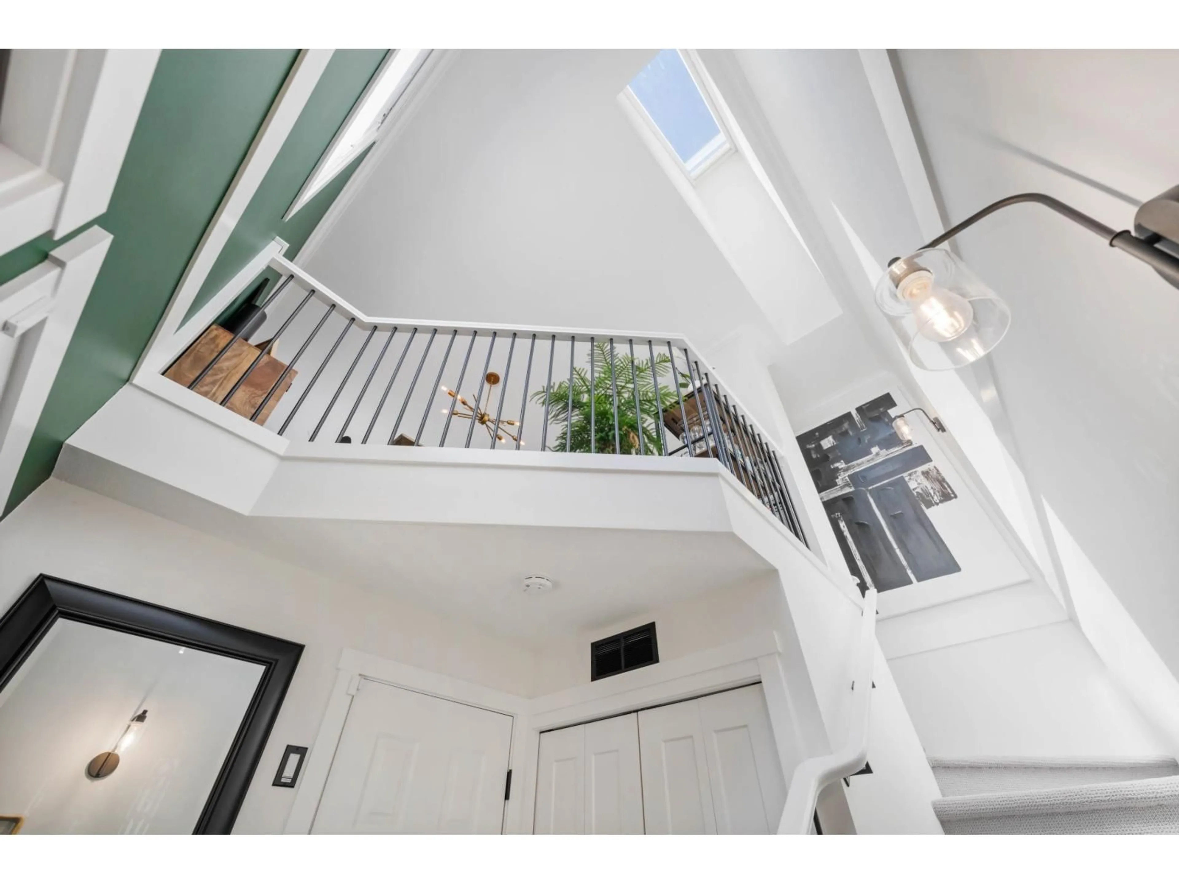 Unknown for 2 - 15840 84 AVENUE, Surrey British Columbia V4N0W4