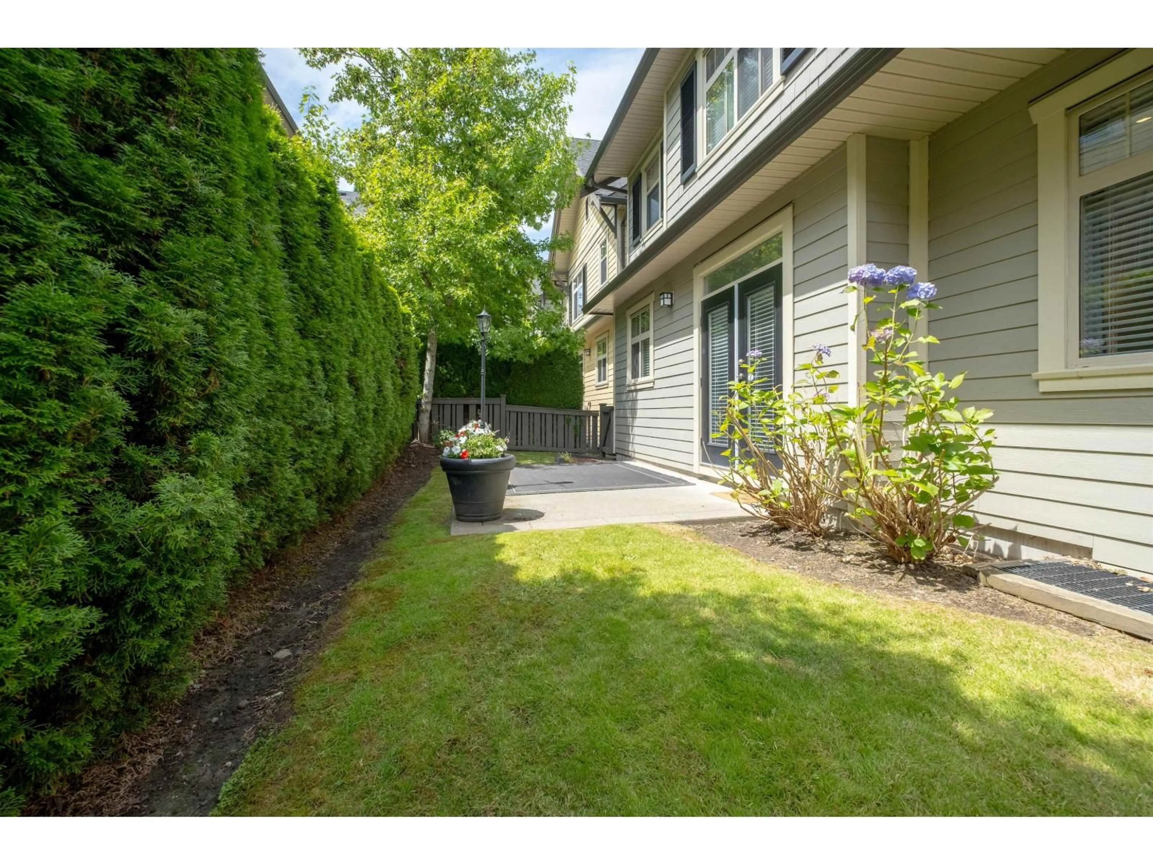 Patio, street for 23 - 15885 26 AVENUE, Surrey British Columbia V3S8L3