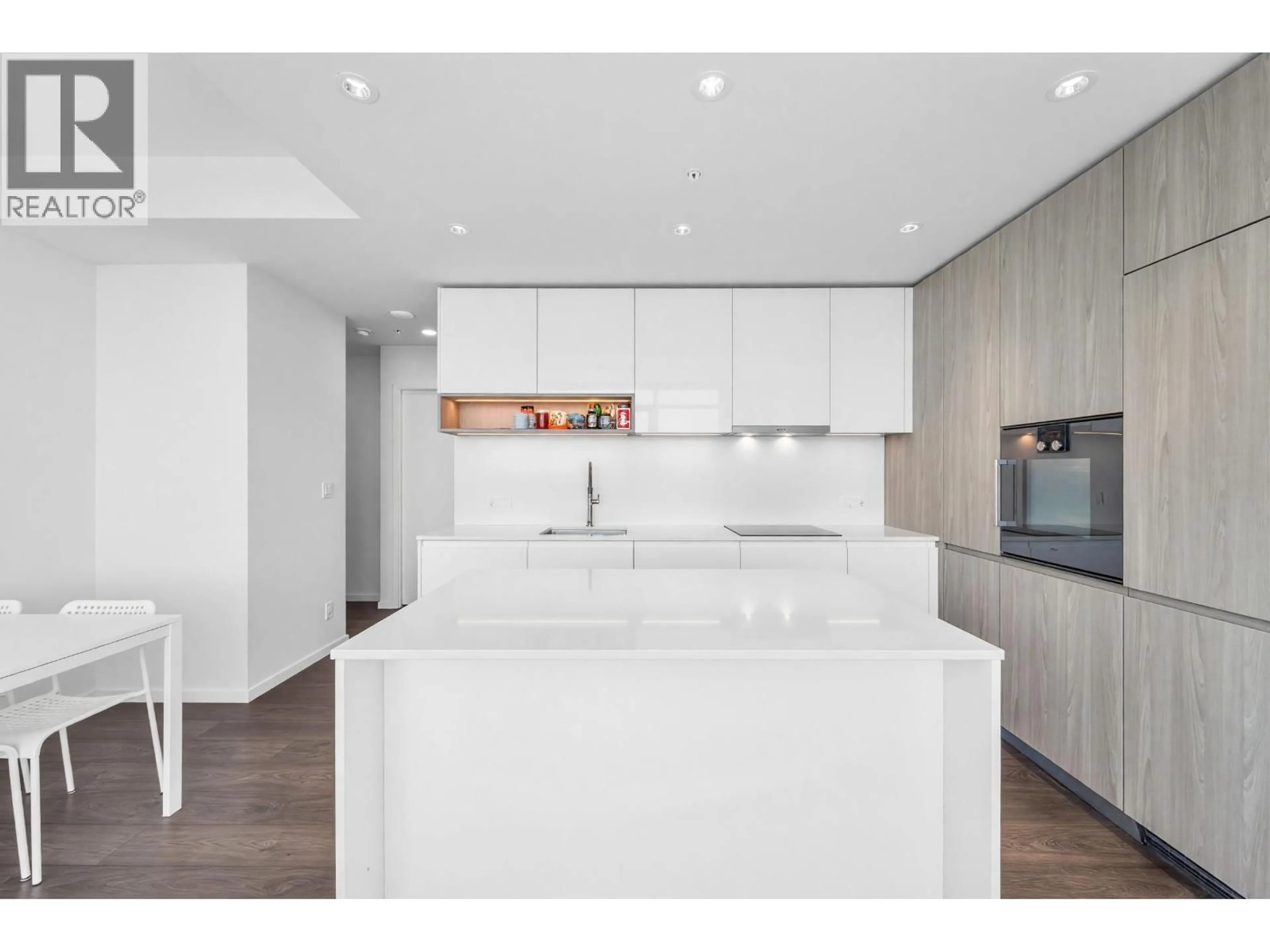 Open concept kitchen, unknown for 902 - 6808 MINORU BOULEVARD, Richmond British Columbia V6Y0M7
