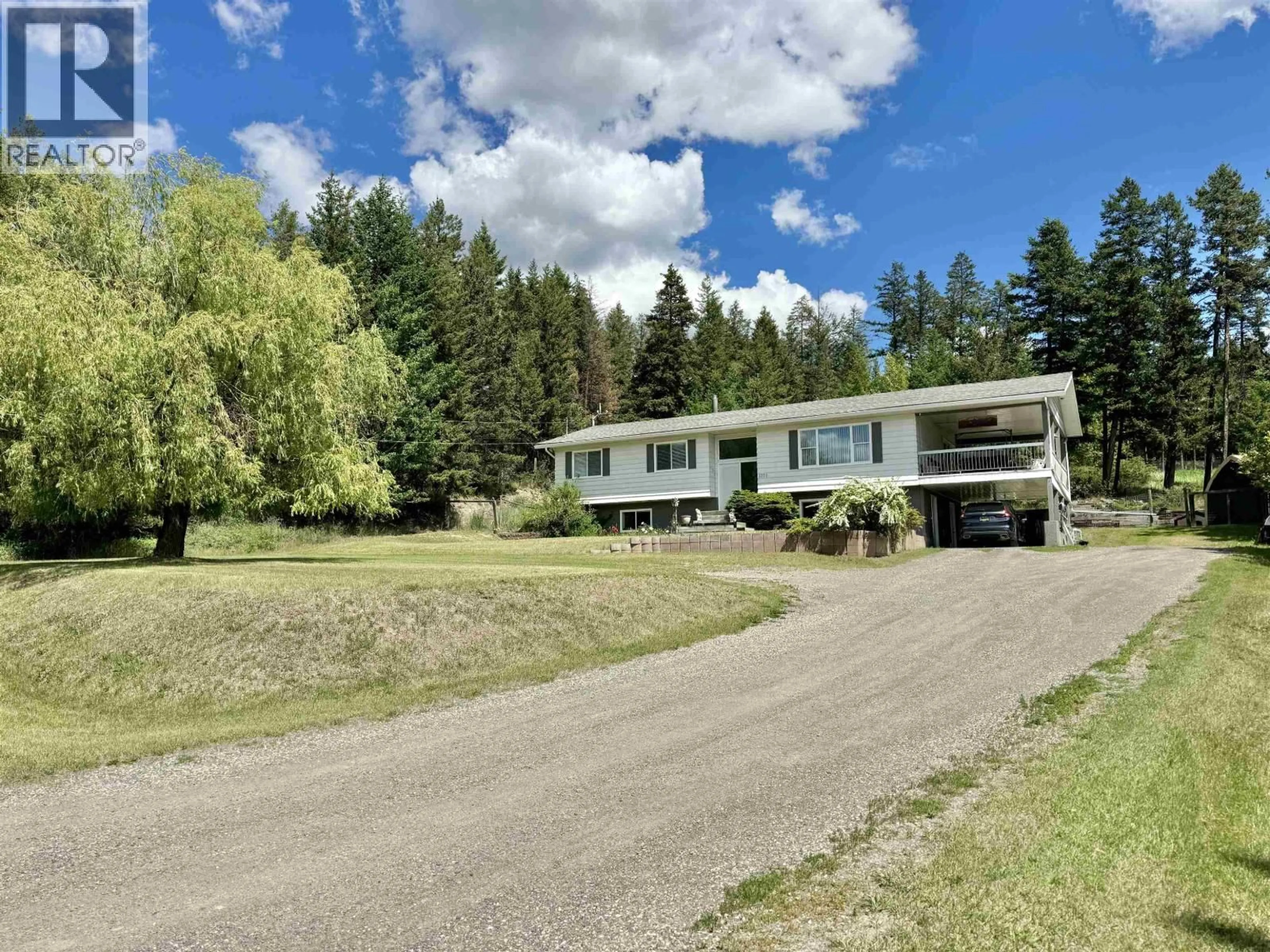 A pic from outside/outdoor area/front of a property/back of a property/a pic from drone, unknown for 1371 MILE 168 ROAD, Williams Lake British Columbia V2G5C5
