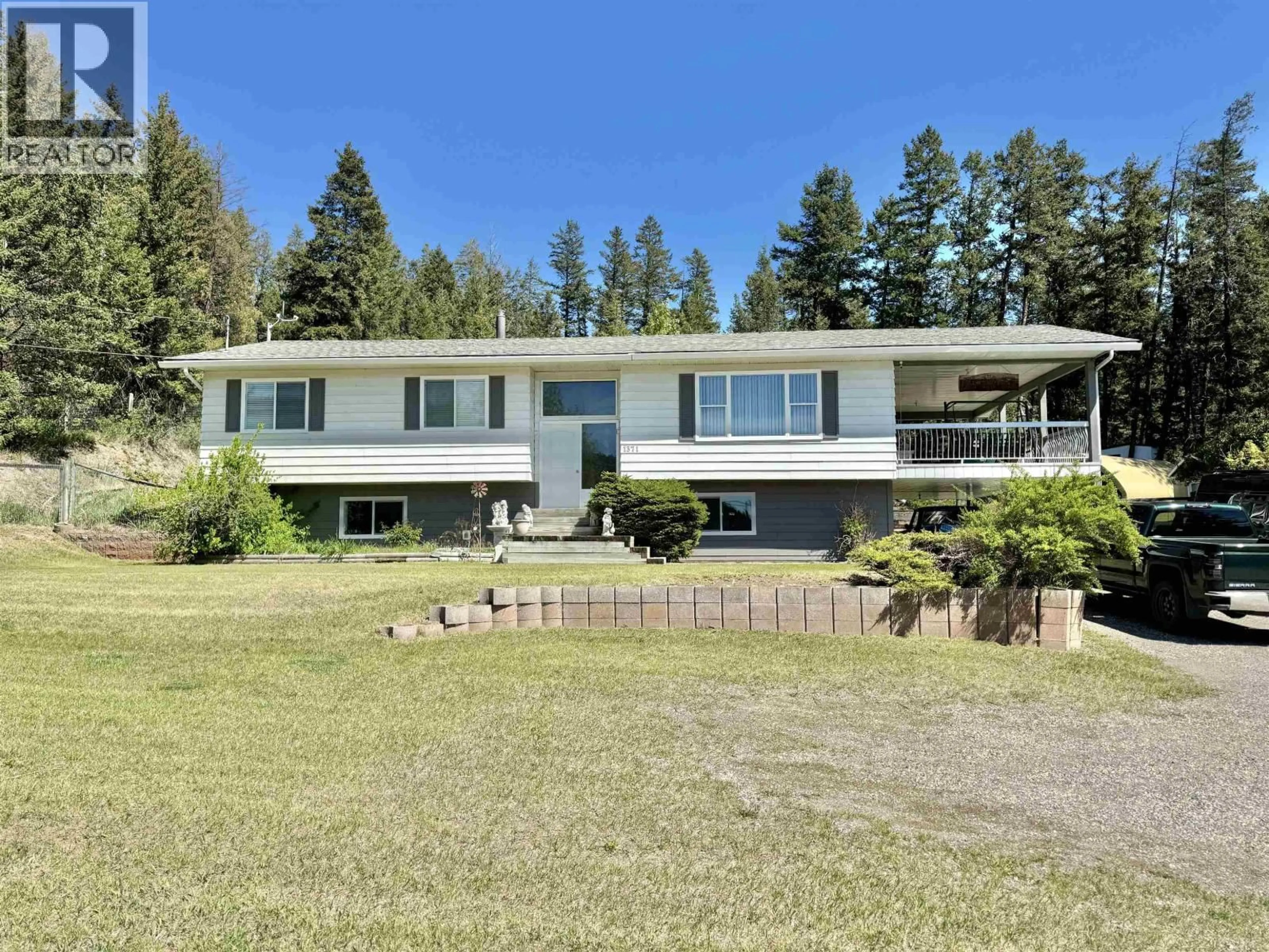 A pic from outside/outdoor area/front of a property/back of a property/a pic from drone, unknown for 1371 MILE 168 ROAD, Williams Lake British Columbia V2G5C5