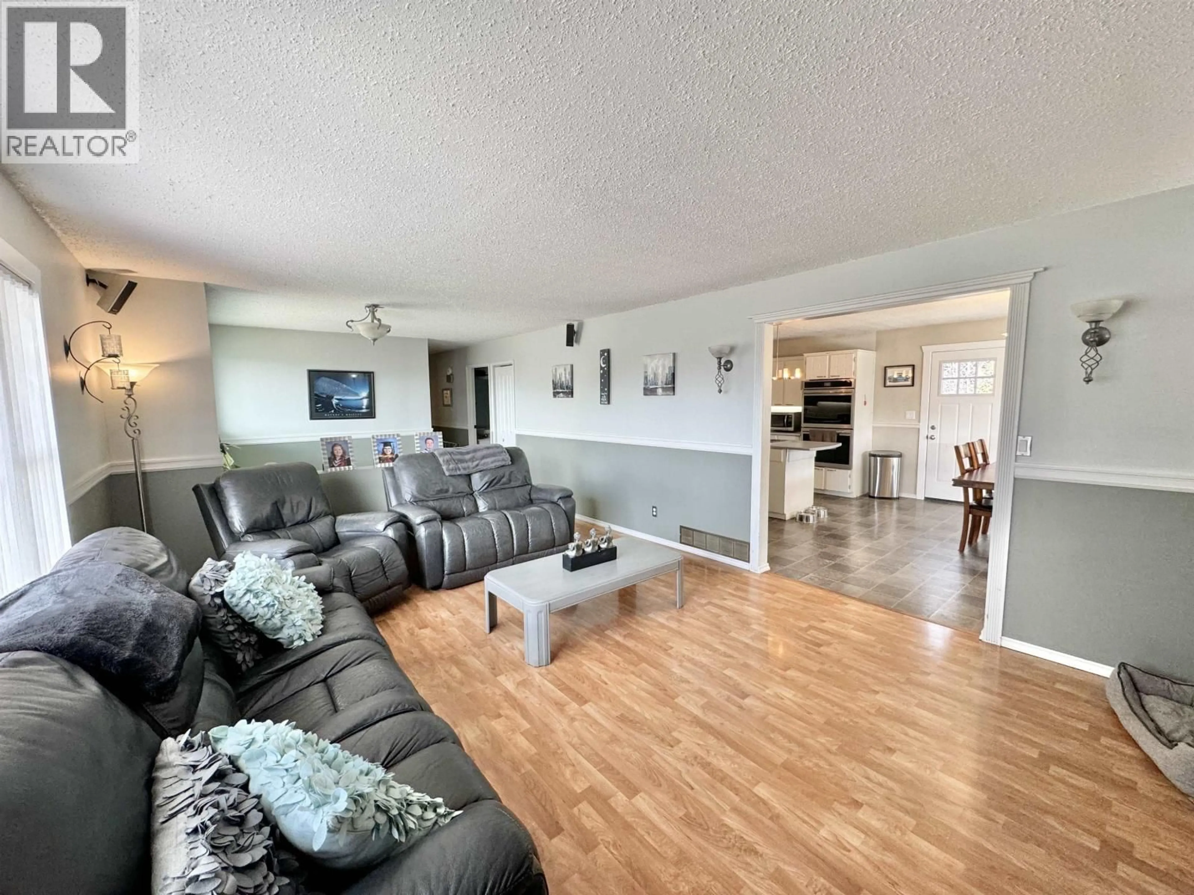 Living room with furniture, unknown for 1371 MILE 168 ROAD, Williams Lake British Columbia V2G5C5