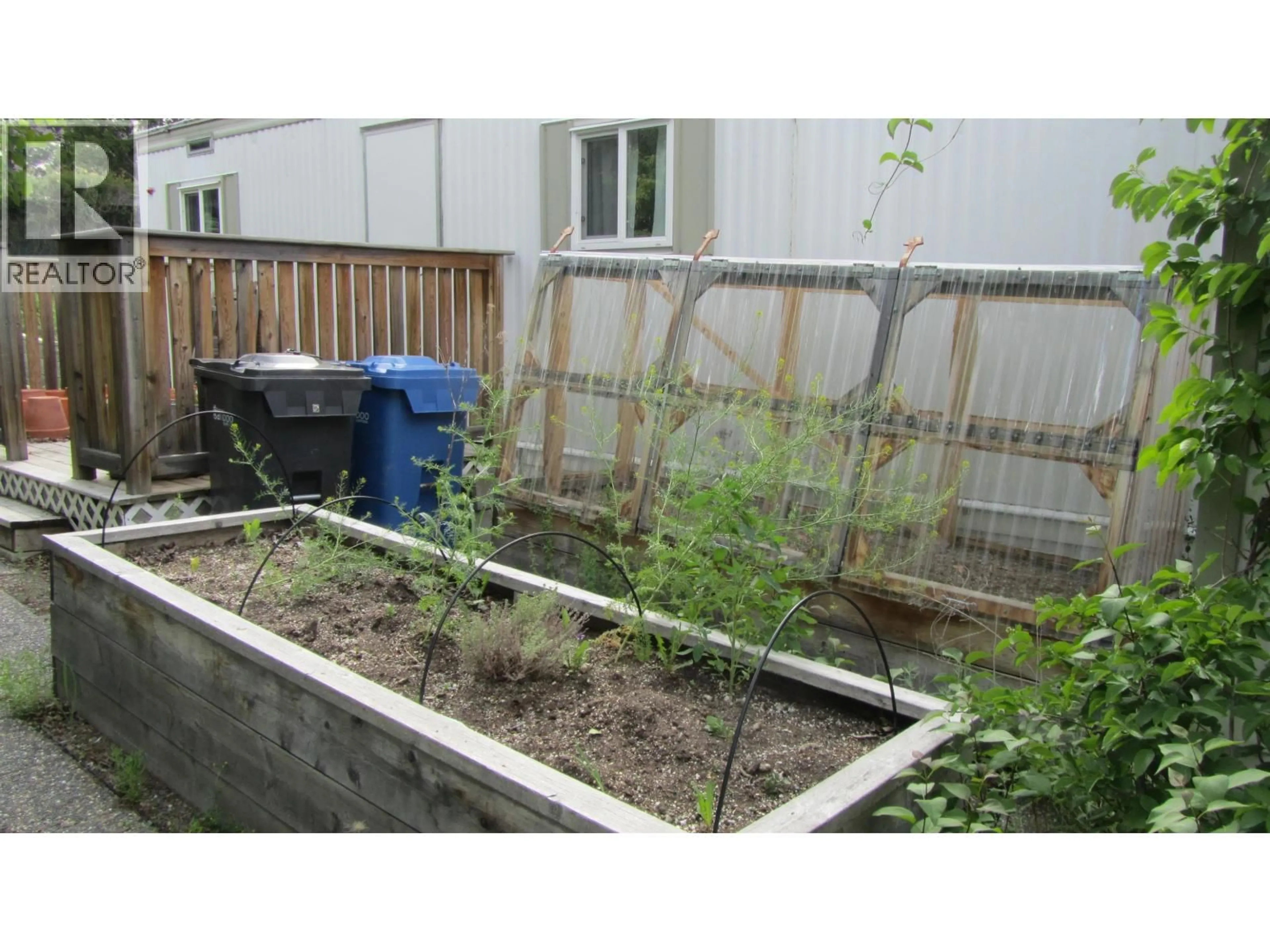 Unknown for 9 - 375 HORSE LAKE ROAD, 100 Mile House British Columbia V0K2E0