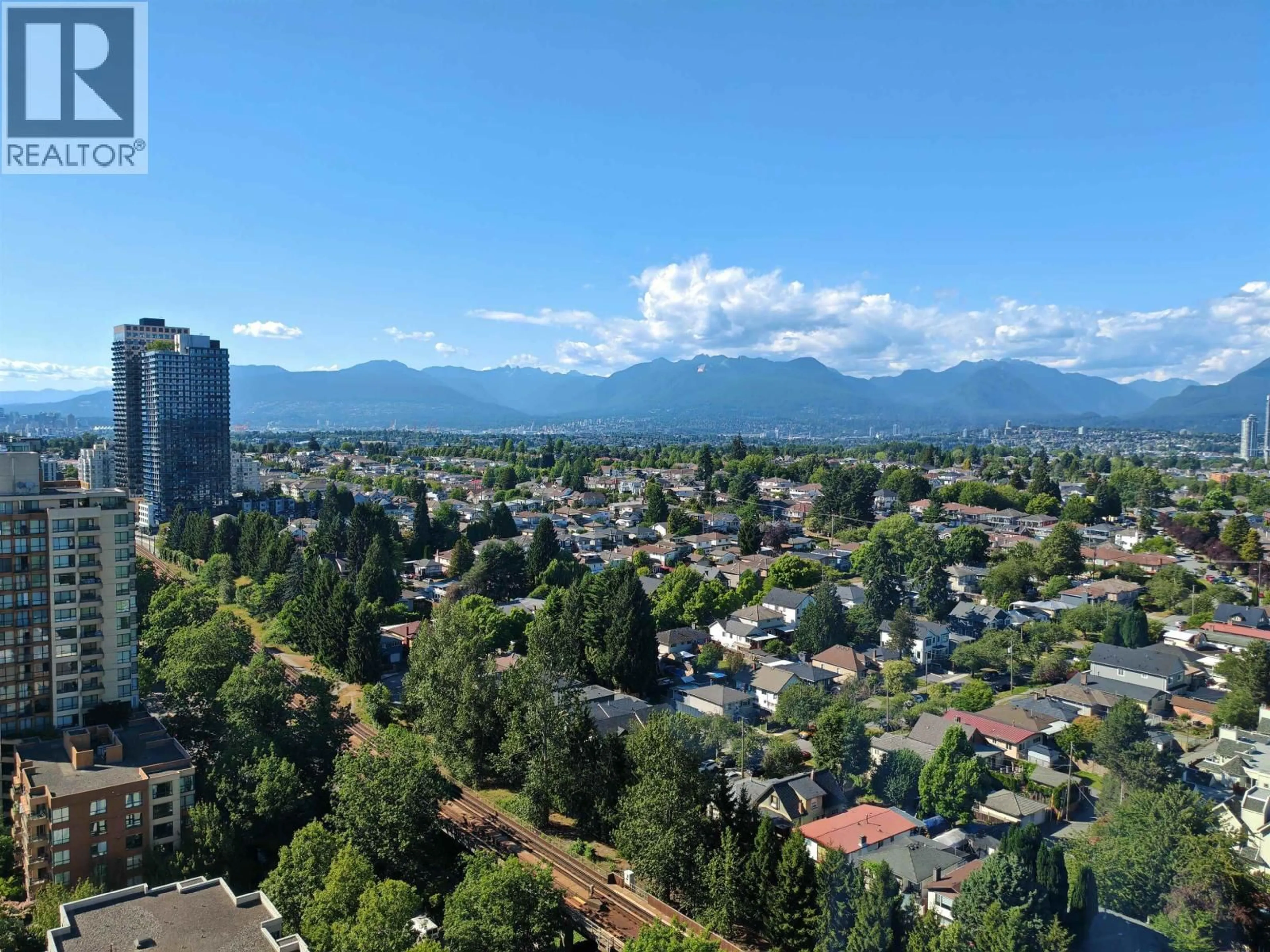 A pic from outside/outdoor area/front of a property/back of a property/a pic from drone, mountain view for 2509 - 5380 OBEN STREET, Vancouver British Columbia V5R6H7