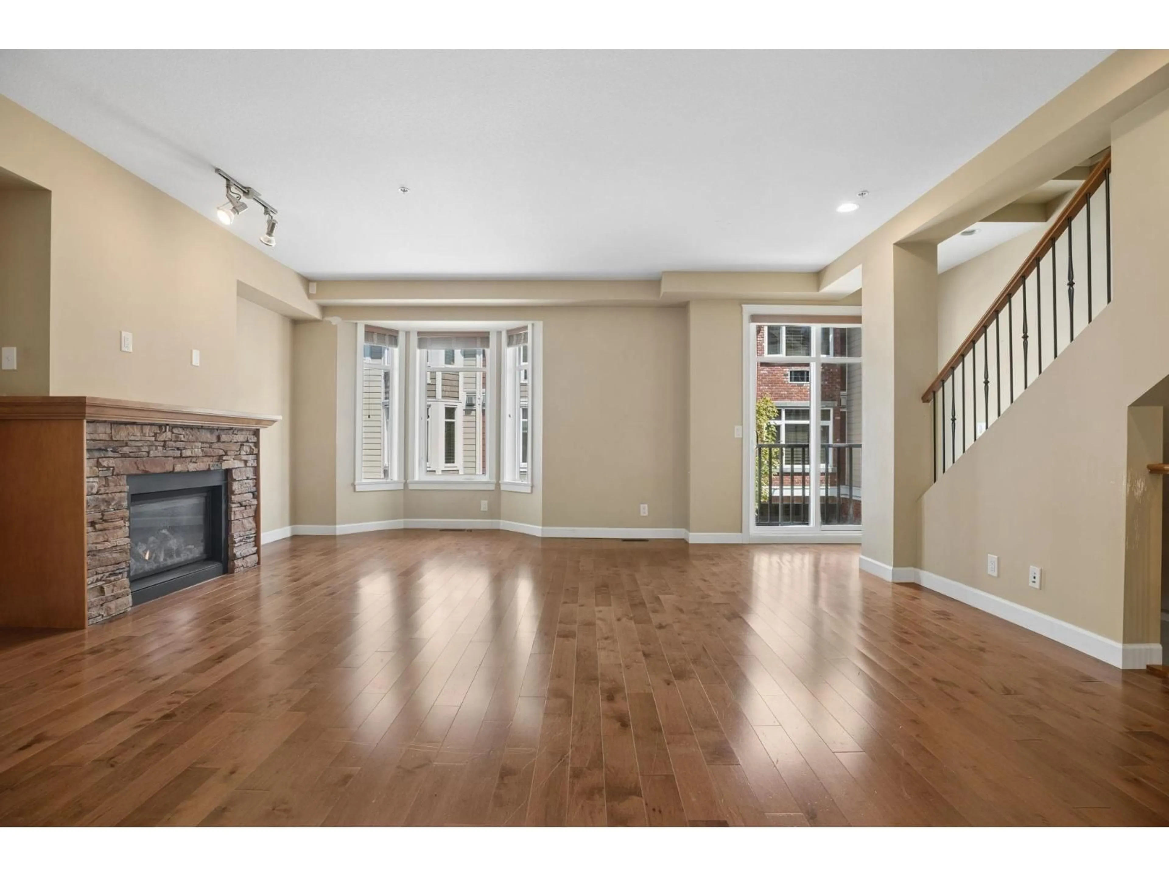 Unknown for 132 - 20738 84 AVENUE, Langley British Columbia V2Y0J6