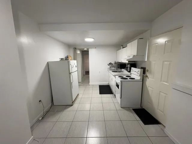 8063 138A STREET, Surrey 3