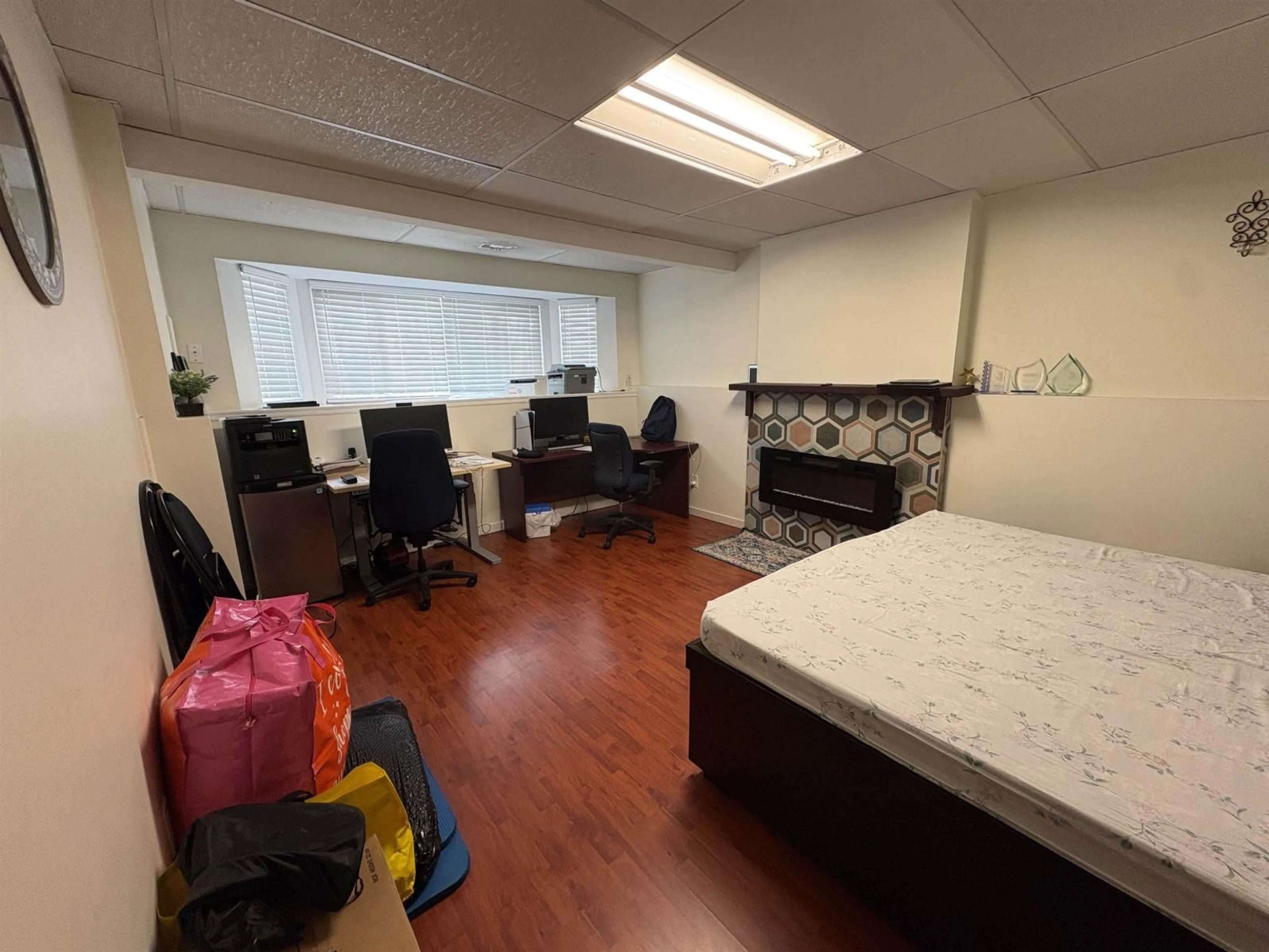 A pic of a room for 8063 138A STREET, Surrey British Columbia V3W9B3