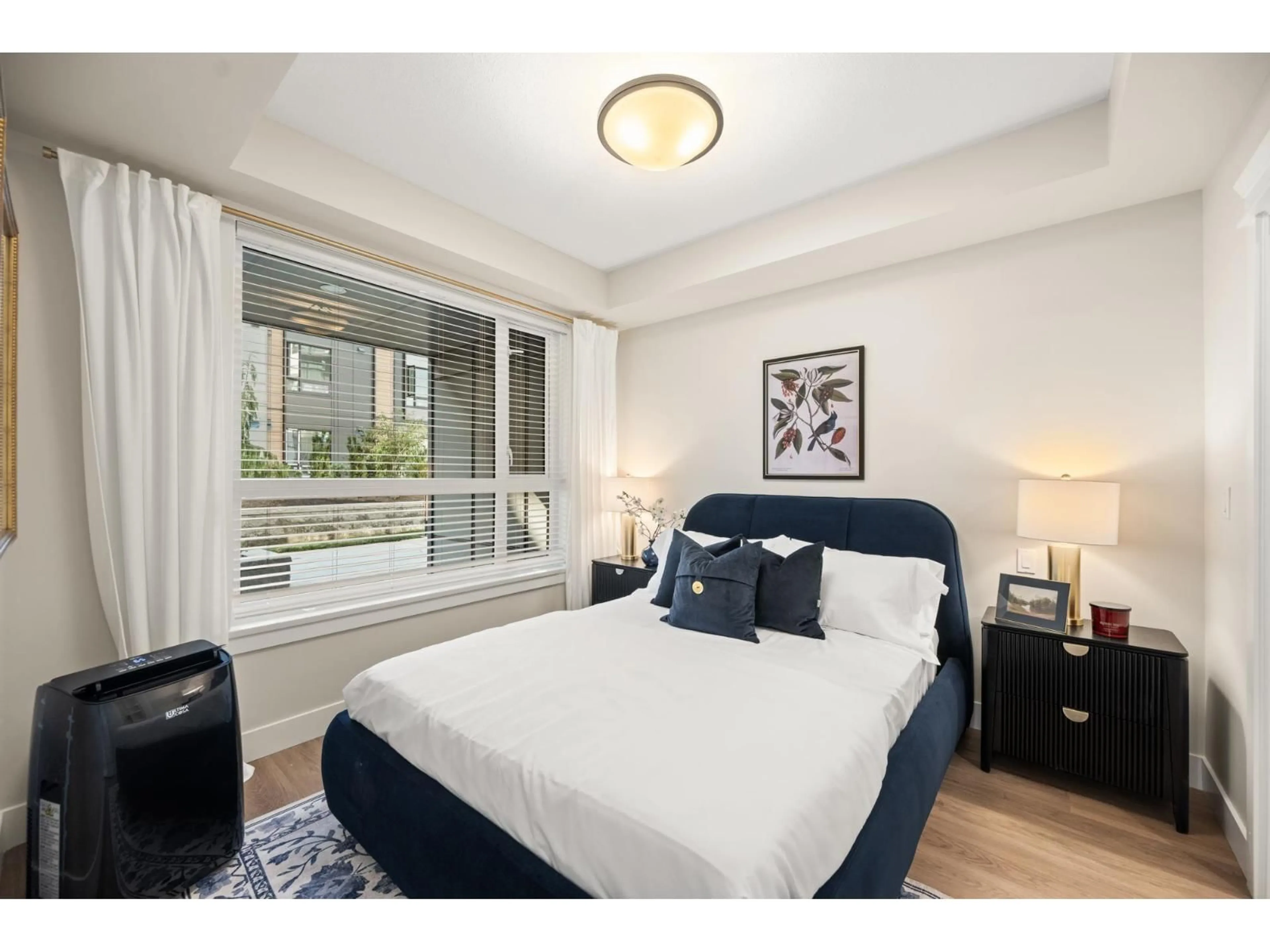 Bedroom with bed, unknown for 101 - 11063 RAVINE ROAD, Surrey British Columbia V3T3X5