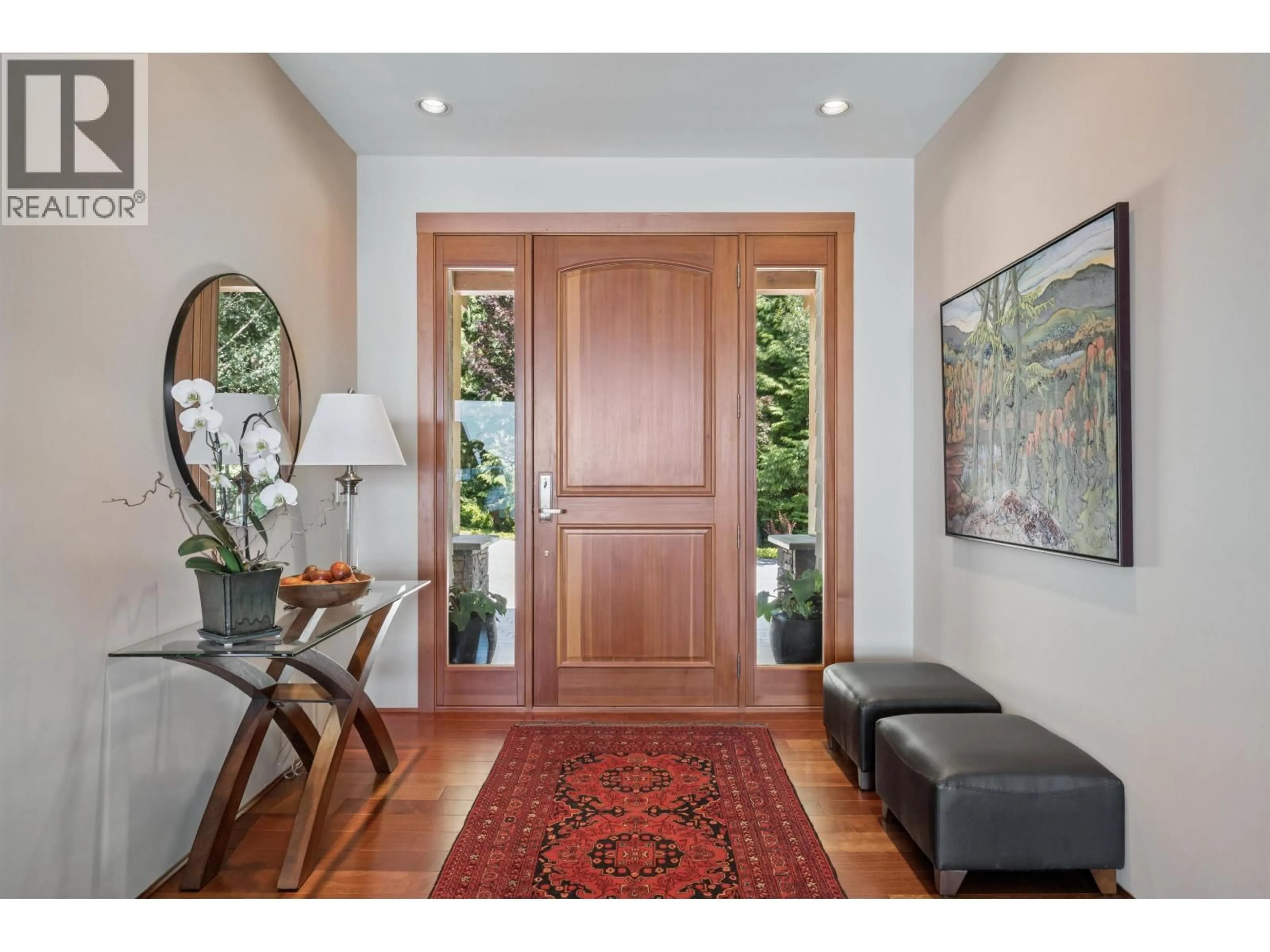 Indoor entryway for 9269 JORGENSEN DRIVE, Halfmoon Bay British Columbia V7Z1B4