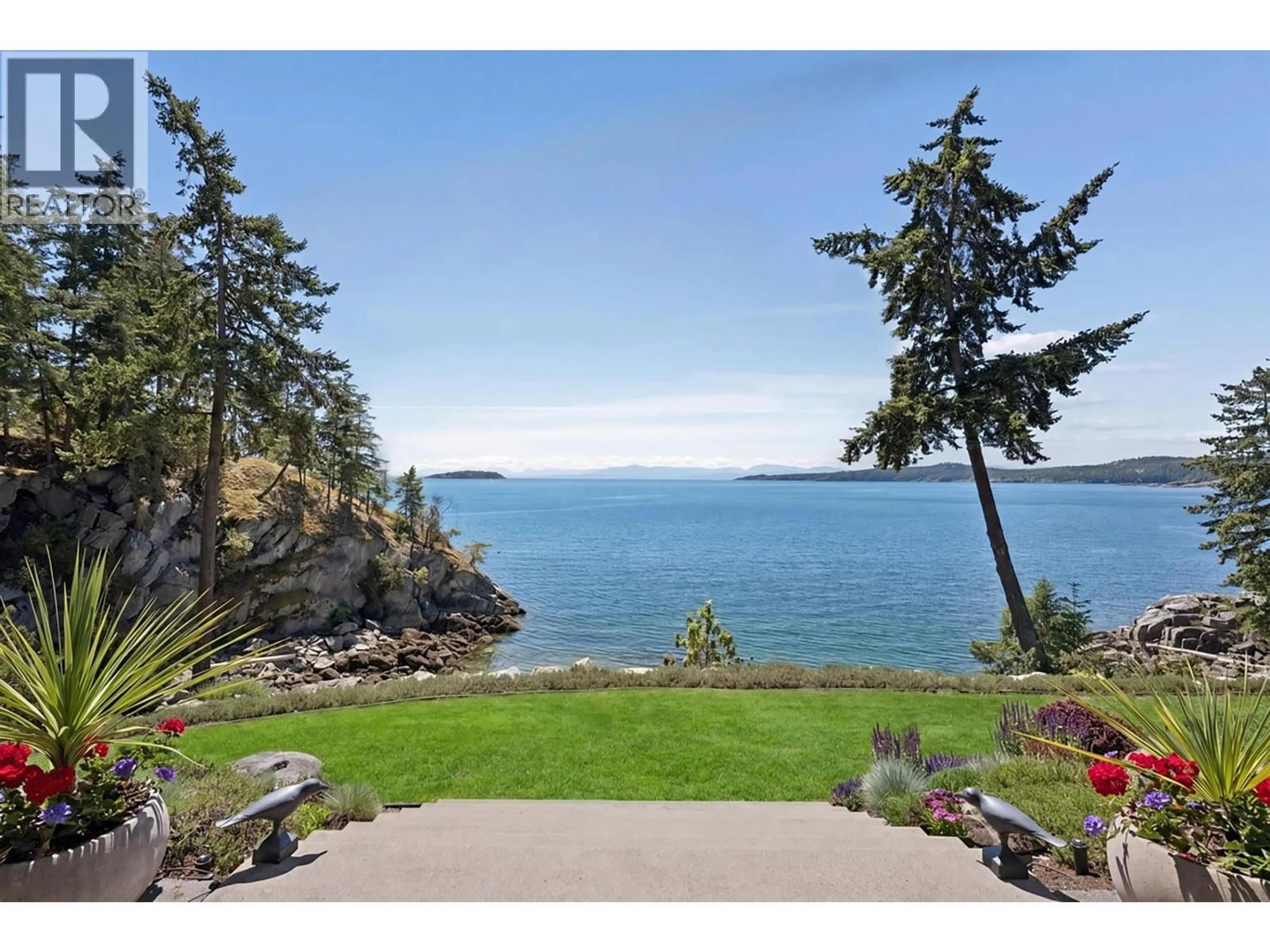 Patio, water/lake/river/ocean view for 9269 JORGENSEN DRIVE, Halfmoon Bay British Columbia V7Z1B4