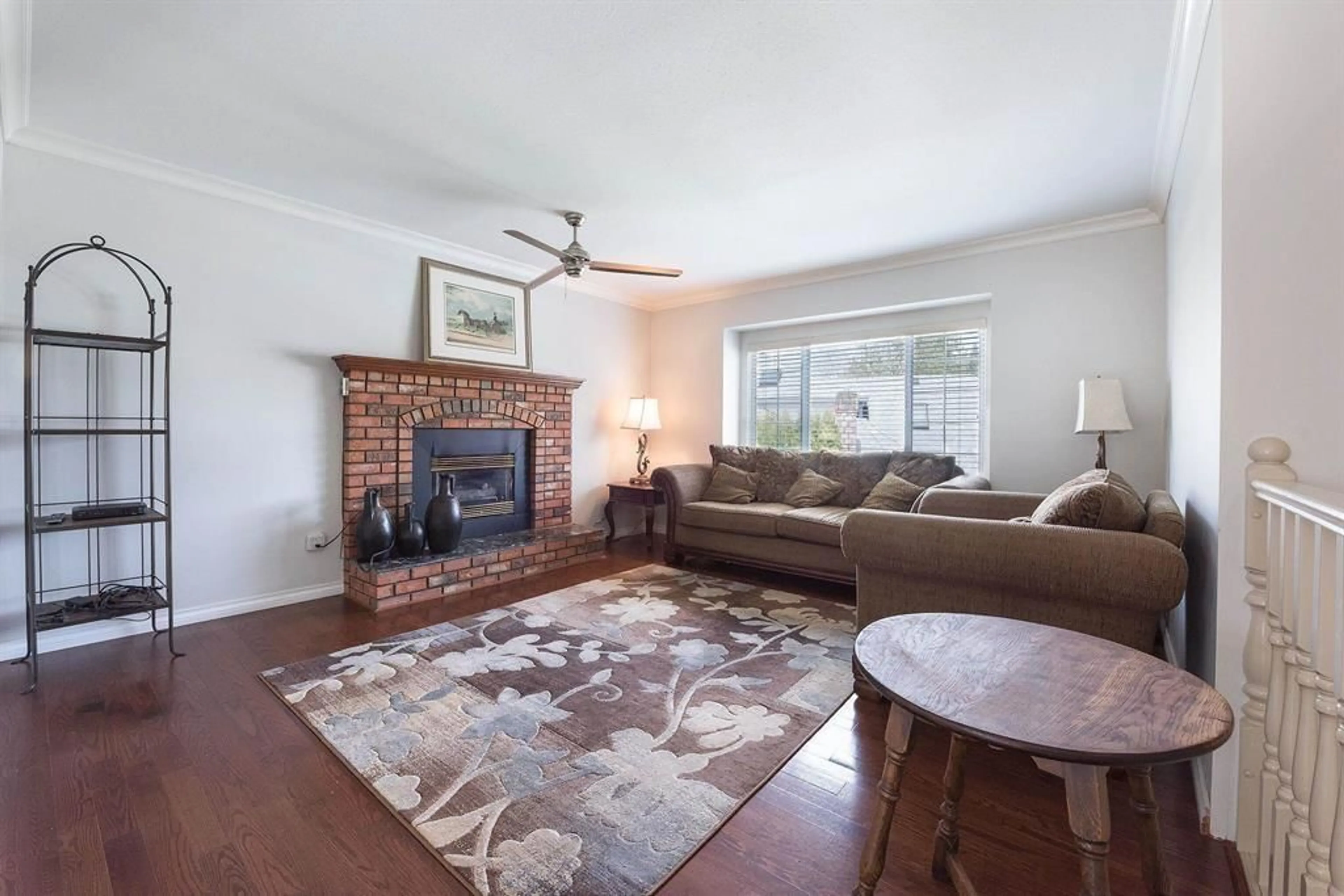 Living room with furniture, unknown for 5257 197 STREET, Langley British Columbia V3A7X8