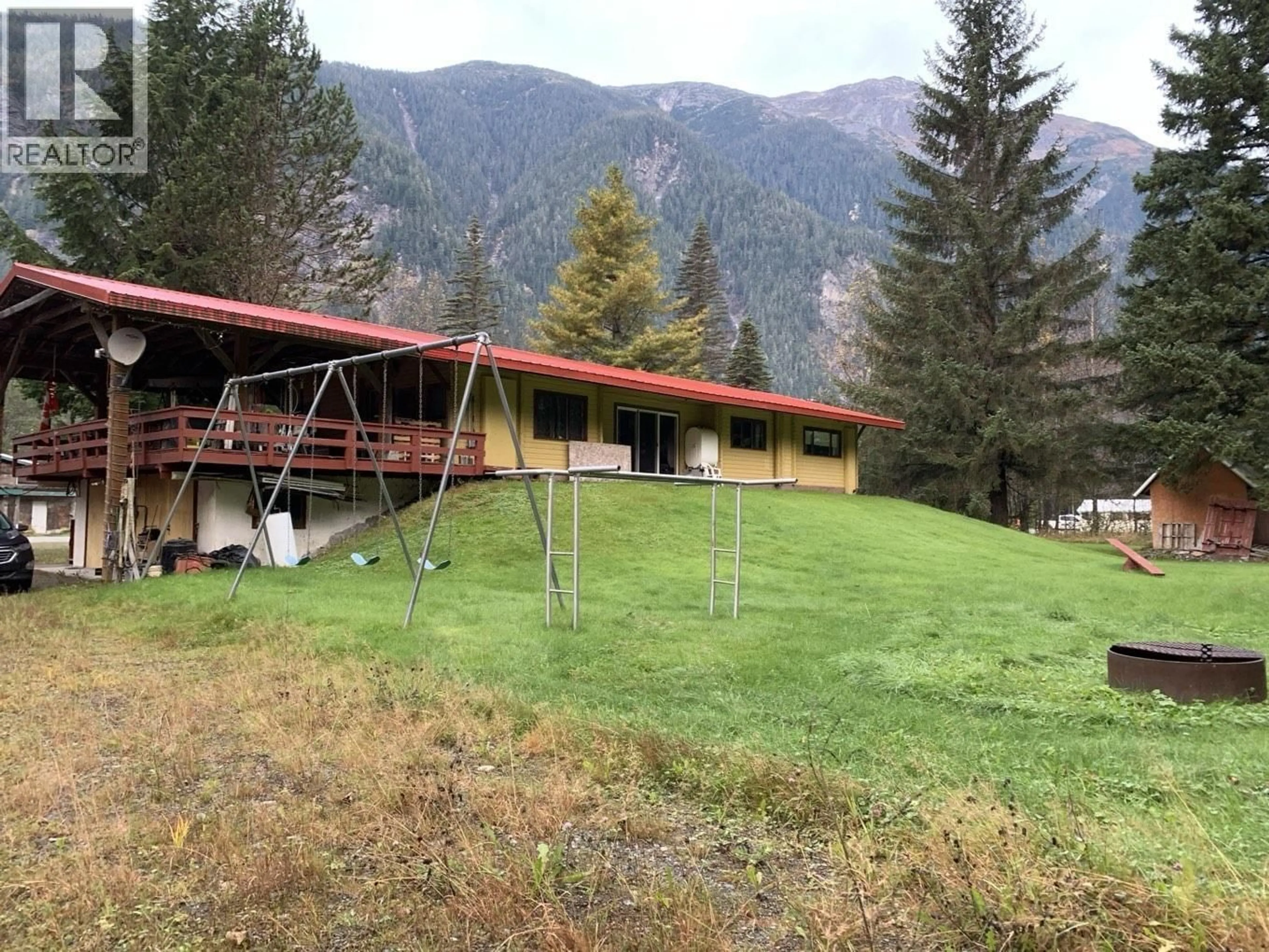 A pic from outside/outdoor area/front of a property/back of a property/a pic from drone, mountain view for 1014 RAILWAY STREET, Stewart British Columbia V0T1W0