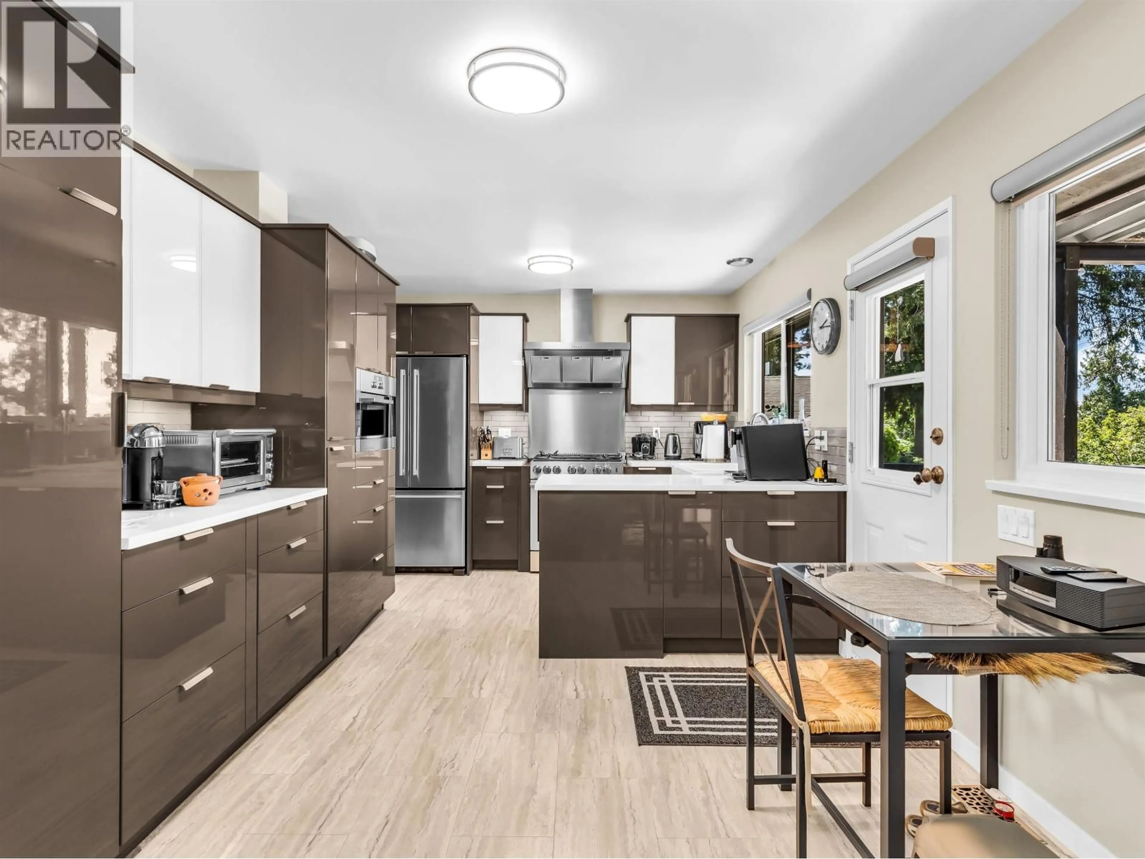 Open concept kitchen, unknown for 5261 UPLAND DRIVE, Delta British Columbia V4M2G3