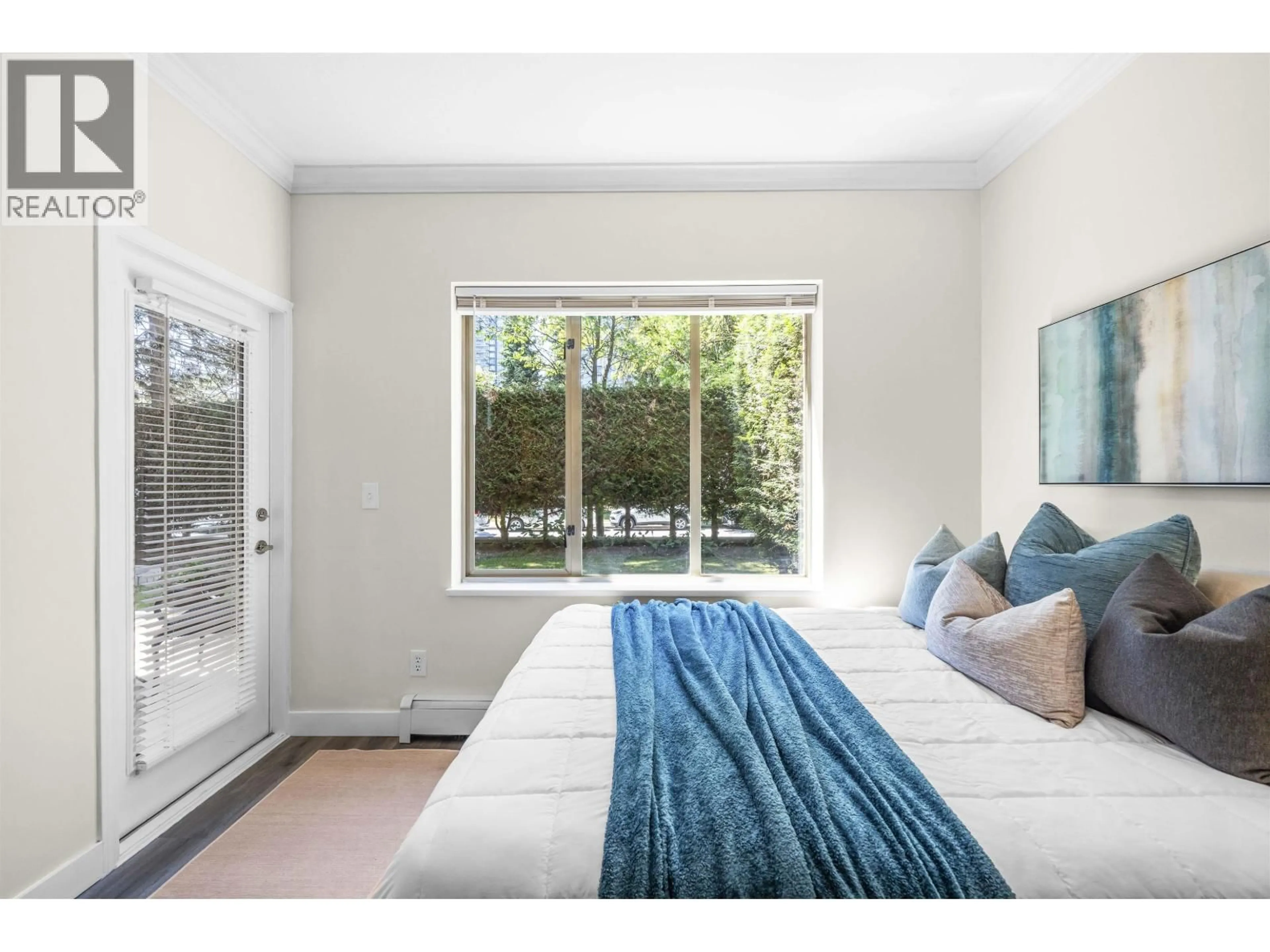 A pic of a room for 105 - 6688 BURLINGTON AVENUE, Burnaby British Columbia V5H3M9