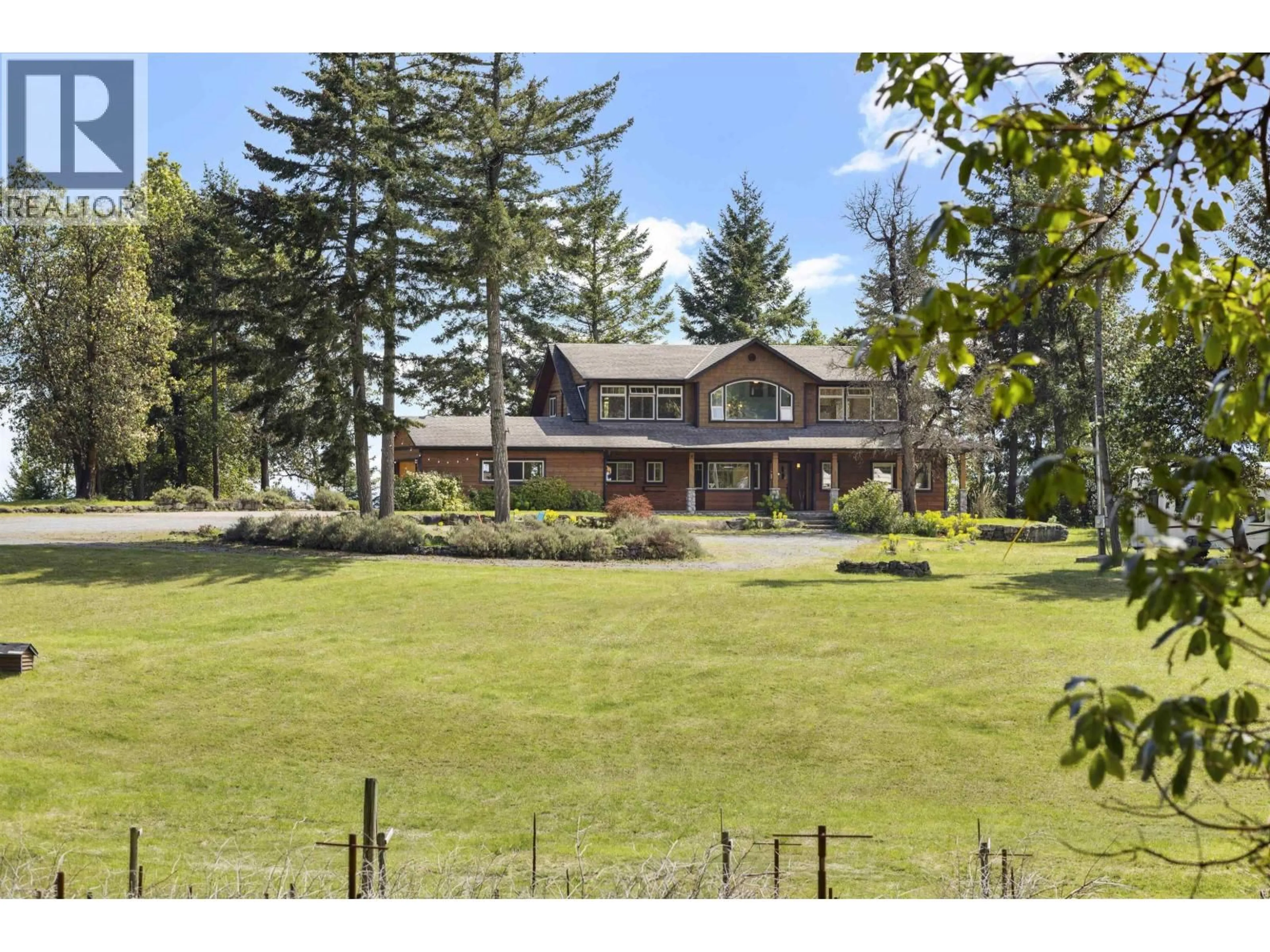 A pic from outside/outdoor area/front of a property/back of a property/a pic from drone, mountain view for 1495 COATS ROAD, Gabriola Island British Columbia V0R1X6