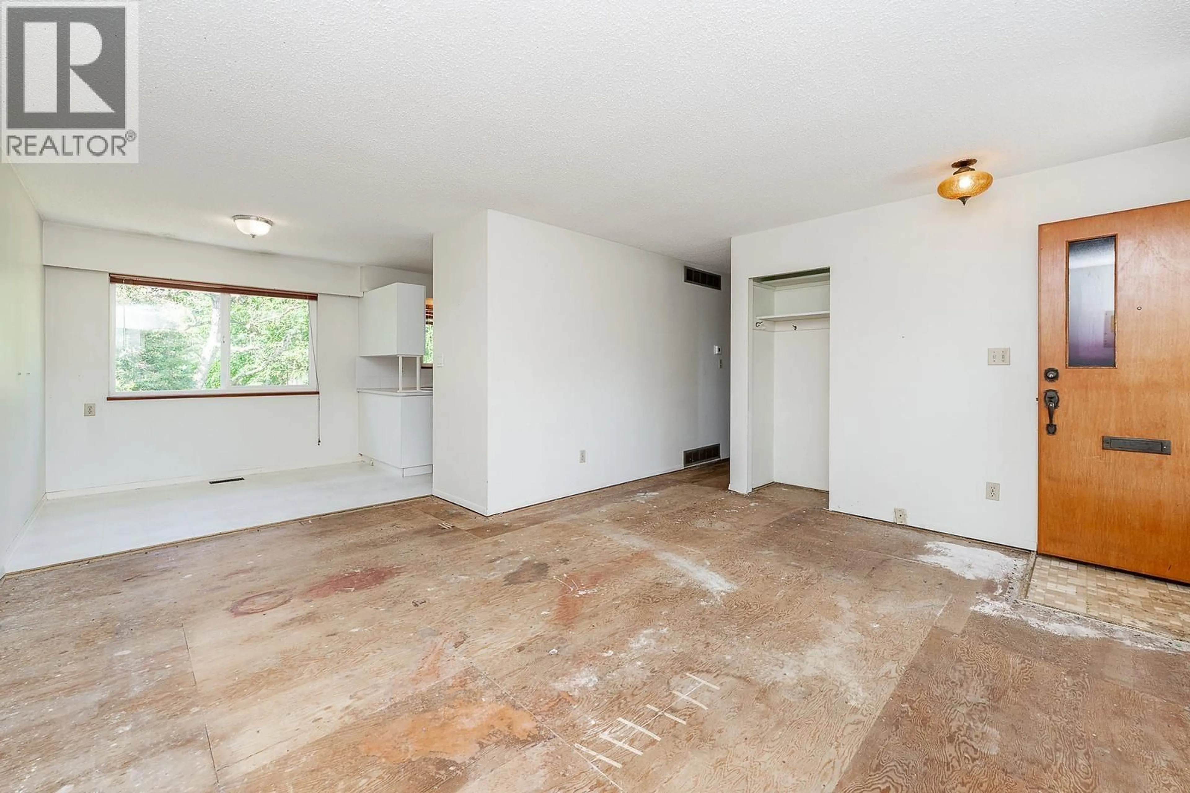 A pic of a room for 461 CUMBERLAND STREET, New Westminster British Columbia V3L3G7