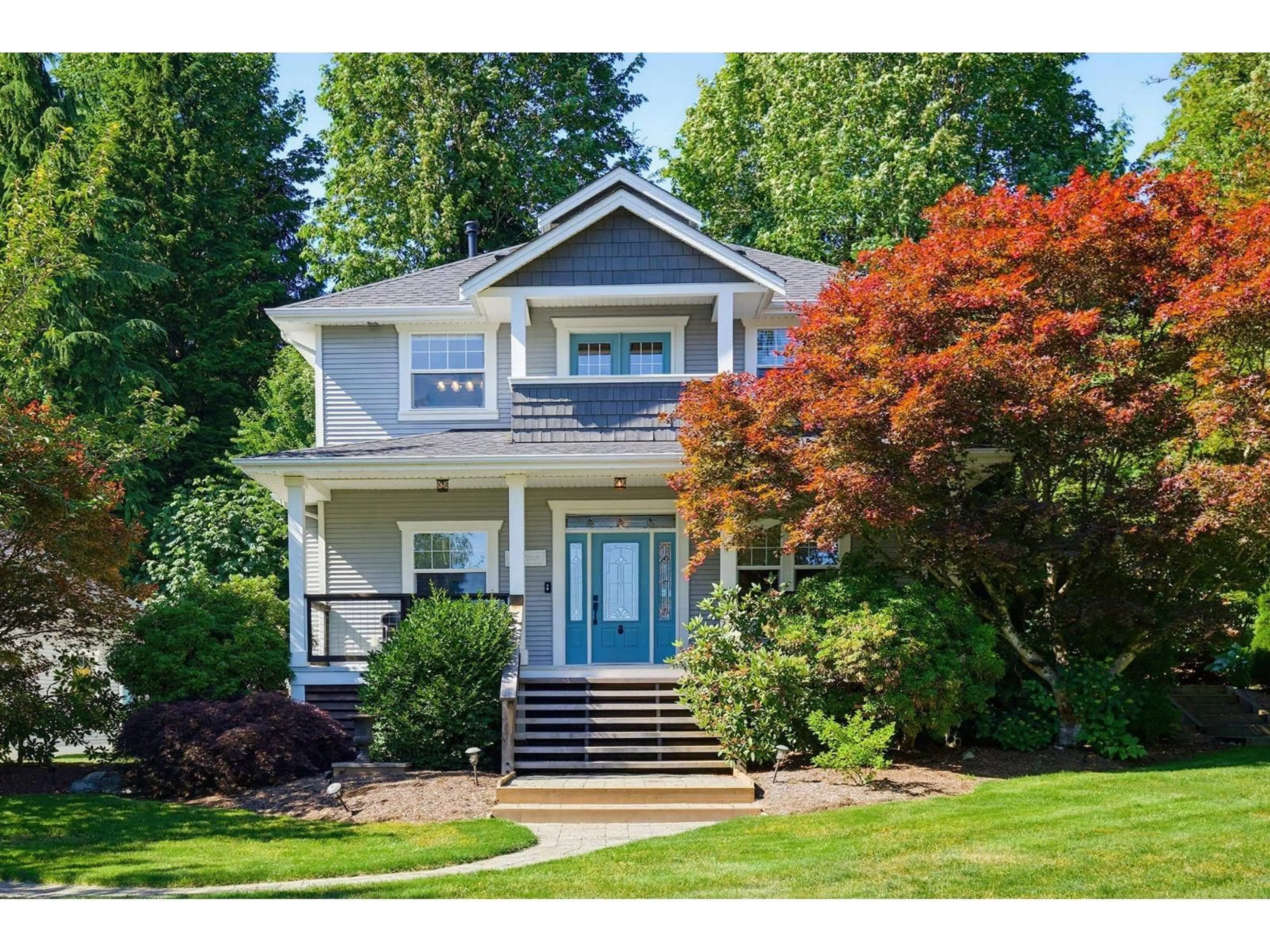 Home with vinyl exterior material, street for 31991 BENCH AVENUE, Mission British Columbia V4S1E6