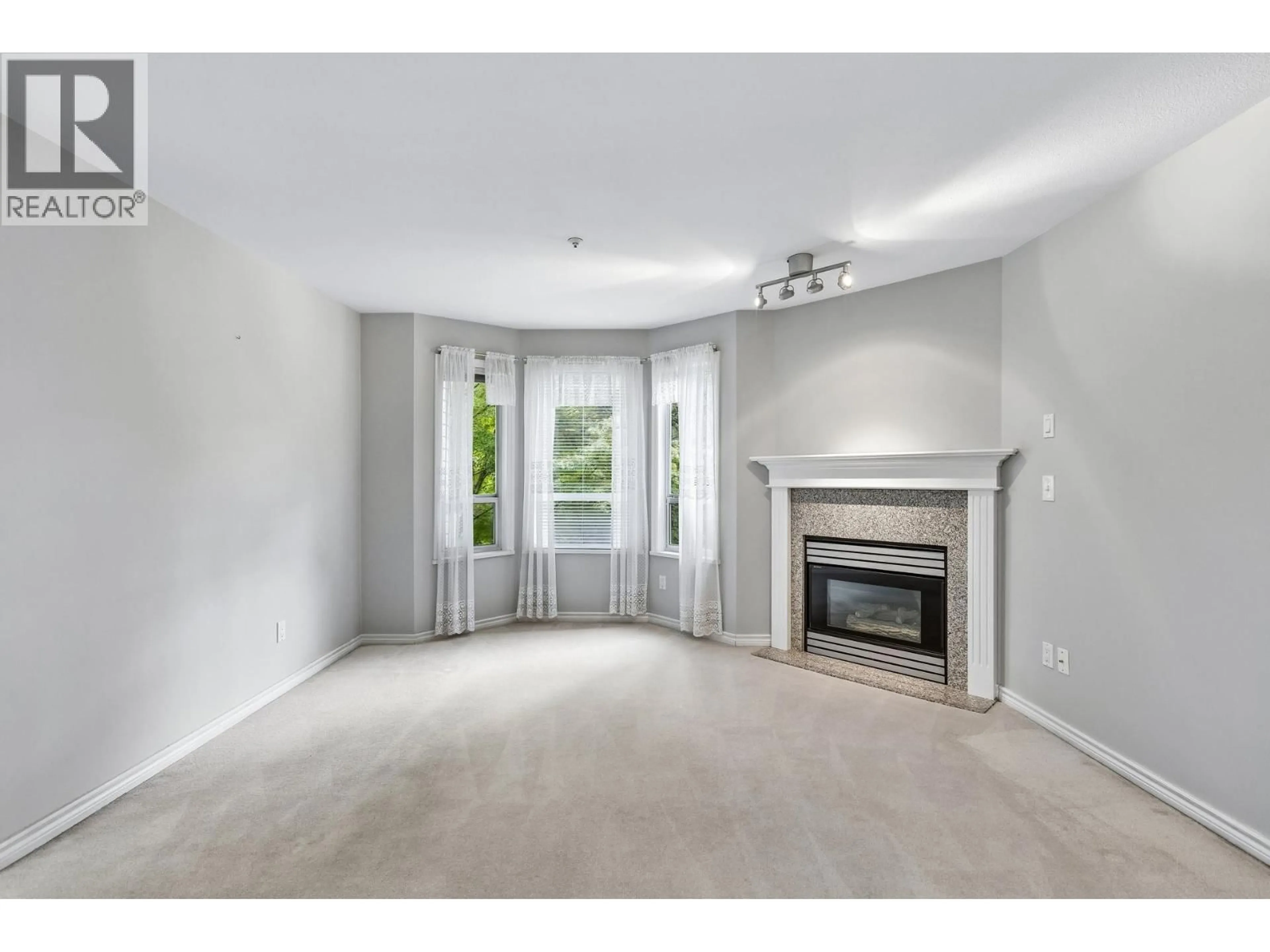 A pic of a room for 206 - 1150 LYNN VALLEY ROAD, North Vancouver British Columbia V7J1Z9