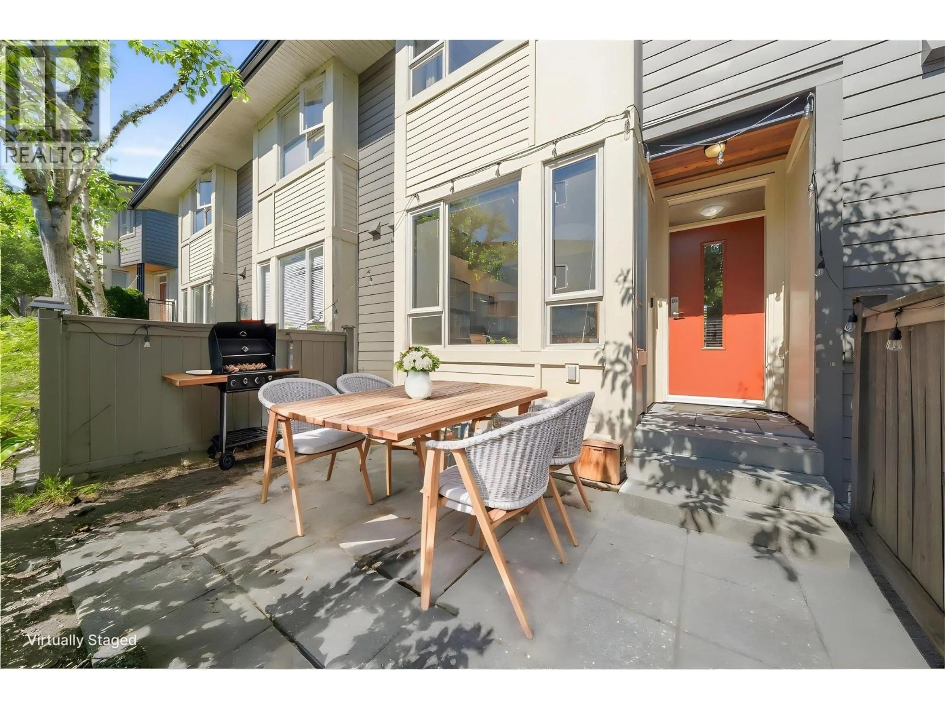 Patio, street for 131 - 9229 UNIVERSITY CRESCENT, Burnaby British Columbia V5A4Z2