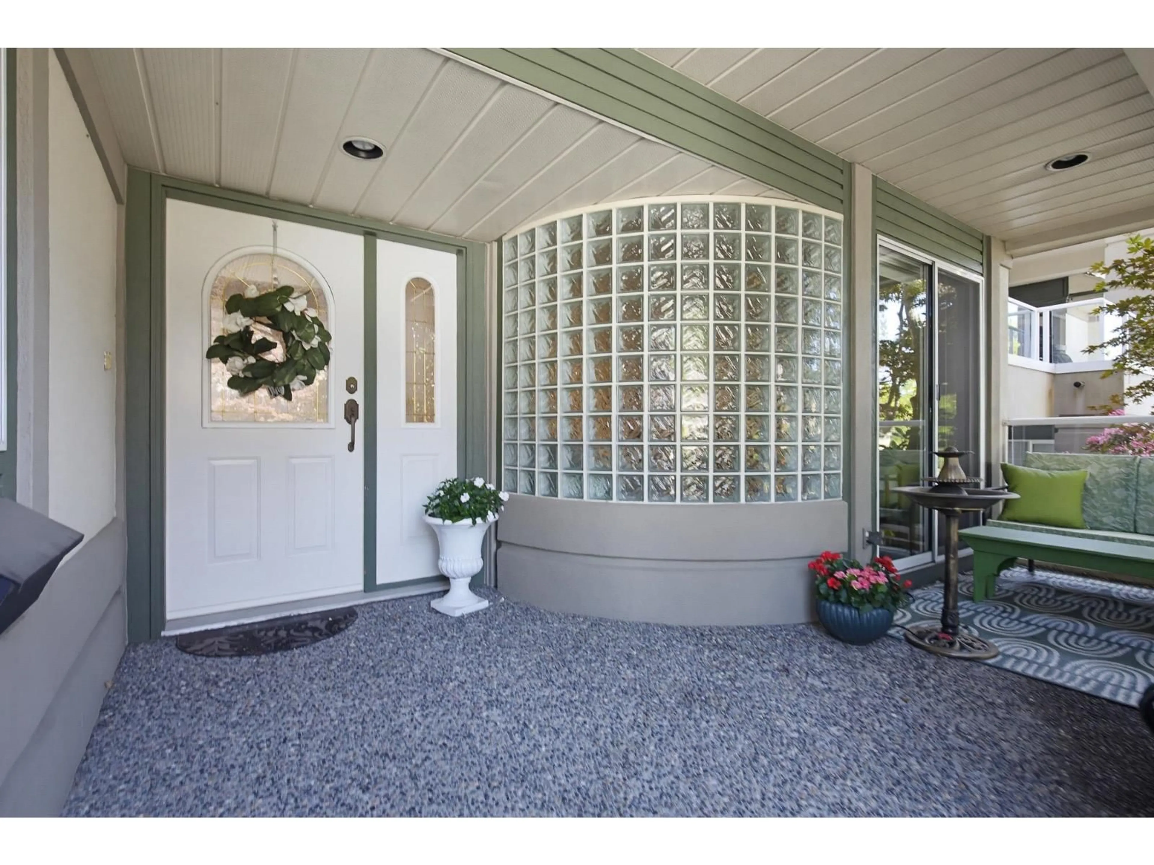 Indoor entryway for 7 - 4001 OLD CLAYBURN ROAD, Abbotsford British Columbia V3G1C5