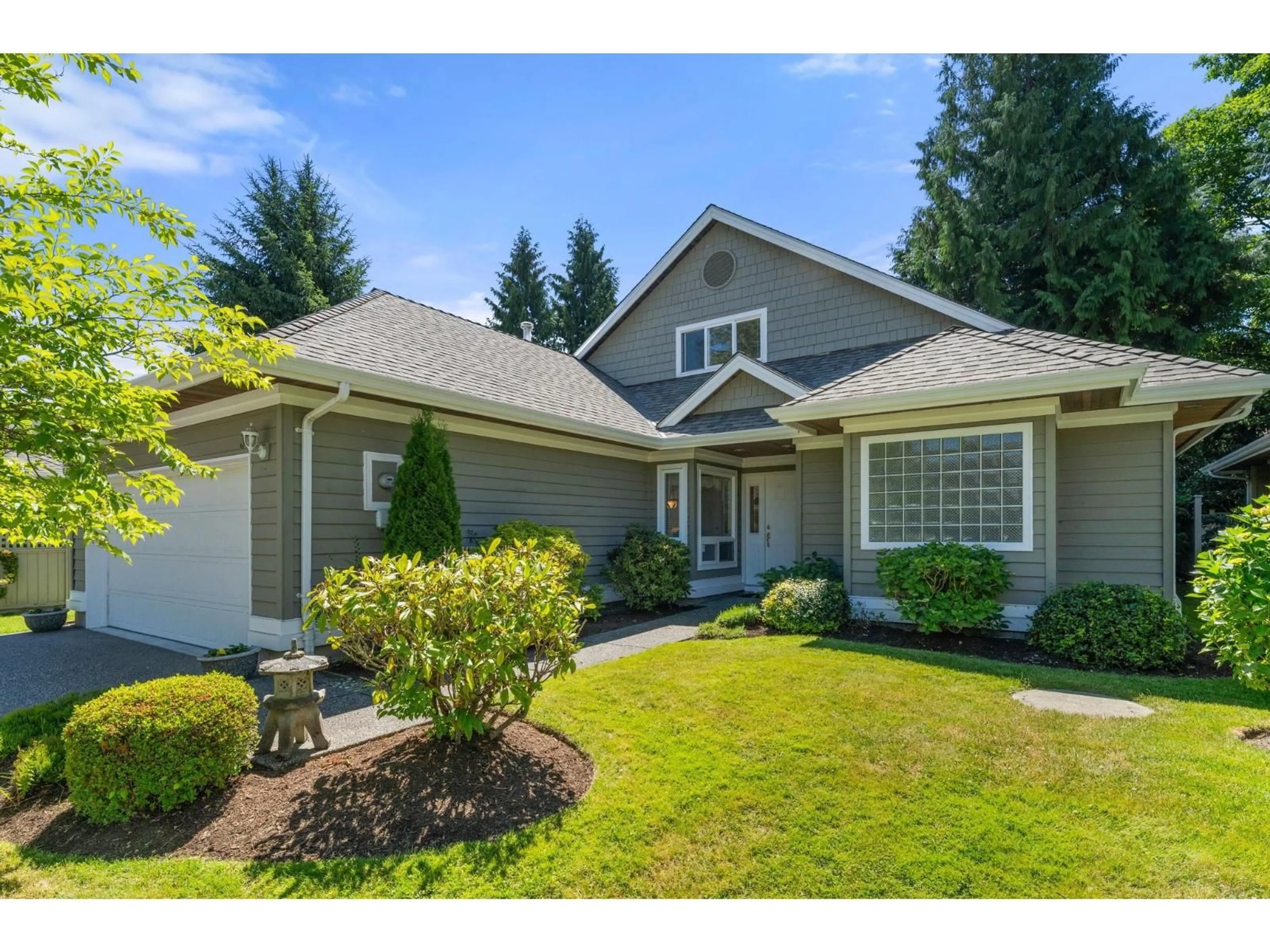 Home with vinyl exterior material, street for 3 - 1881 144 STREET, Surrey British Columbia V4A7E8