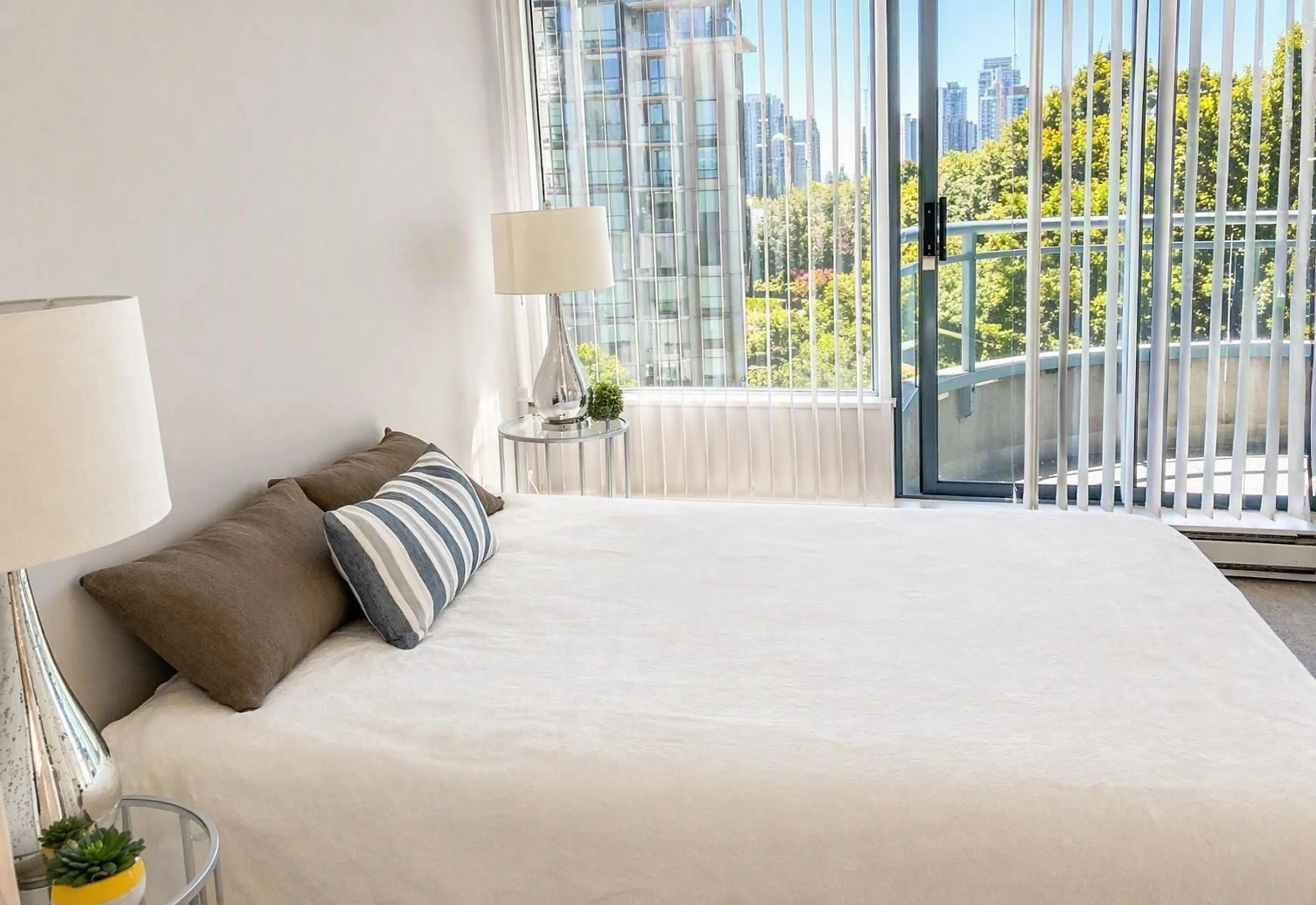 Bedroom with bed, unknown for 702 - 13353 108 AVENUE, Surrey British Columbia V3T5T5
