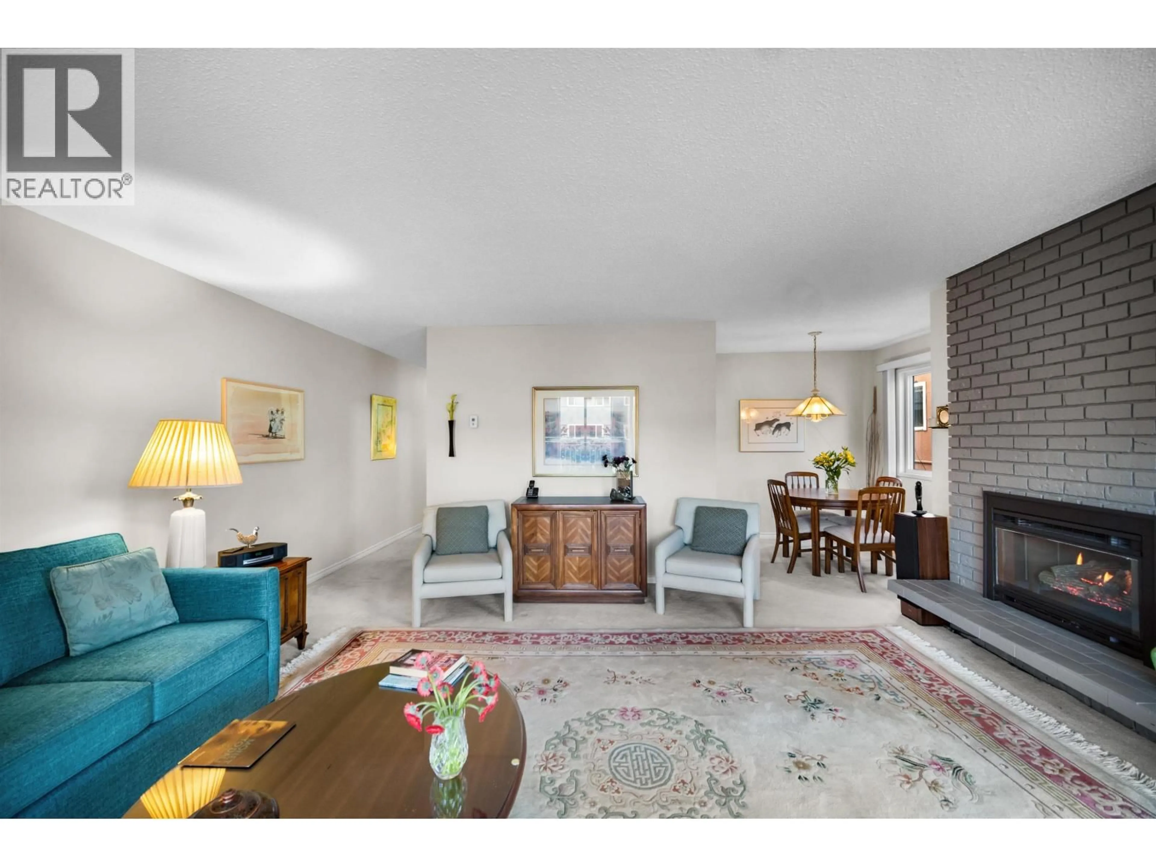 Living room with furniture, unknown for 202 - 1066 13TH AVENUE, Vancouver British Columbia V6H1N2