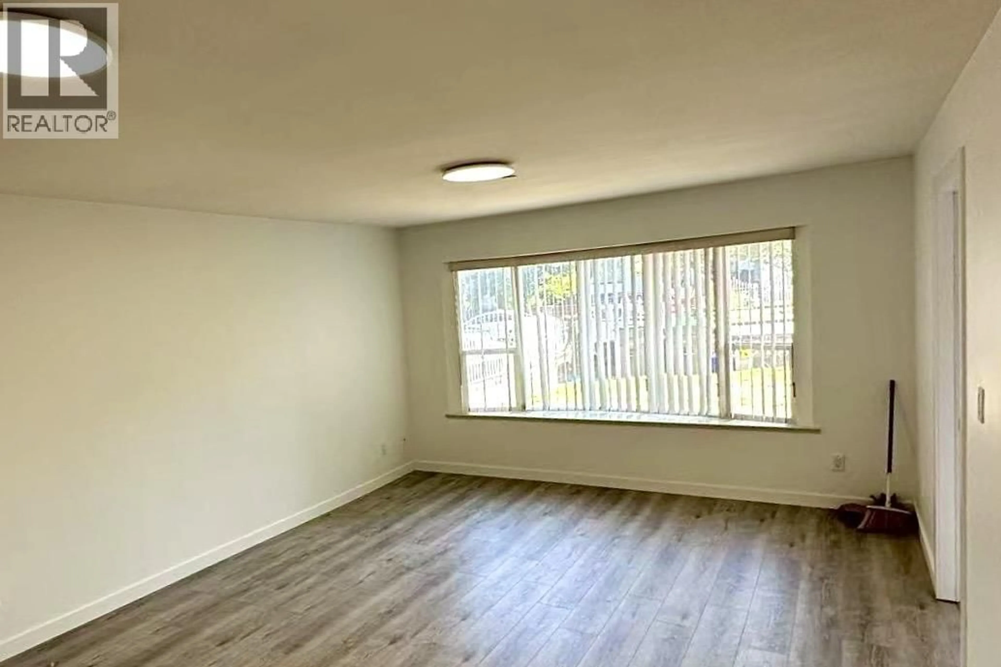 A pic of a room for 939 26TH AVENUE, Vancouver British Columbia V5V2J3