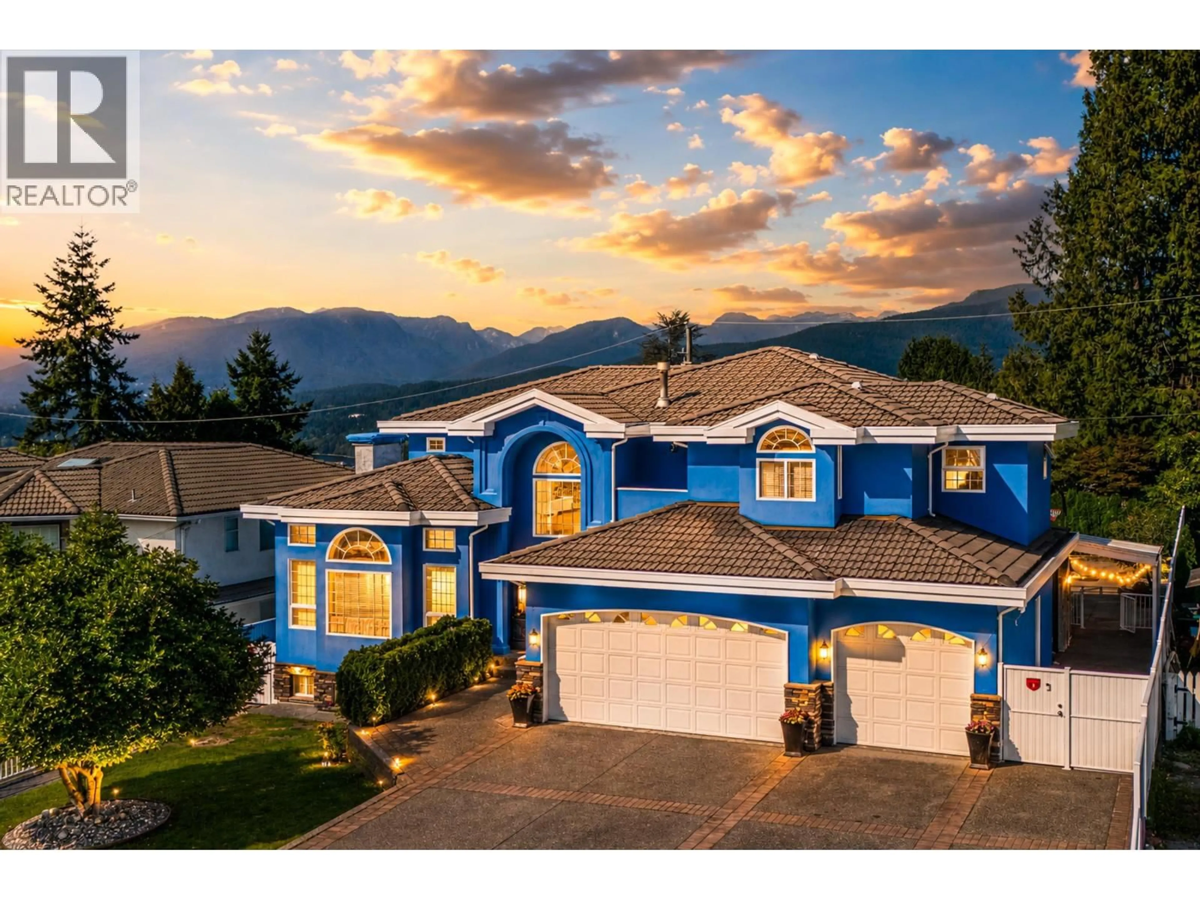 A pic from outside/outdoor area/front of a property/back of a property/a pic from drone, mountain view for 7287 PANDORA STREET, Burnaby British Columbia V5A1B8