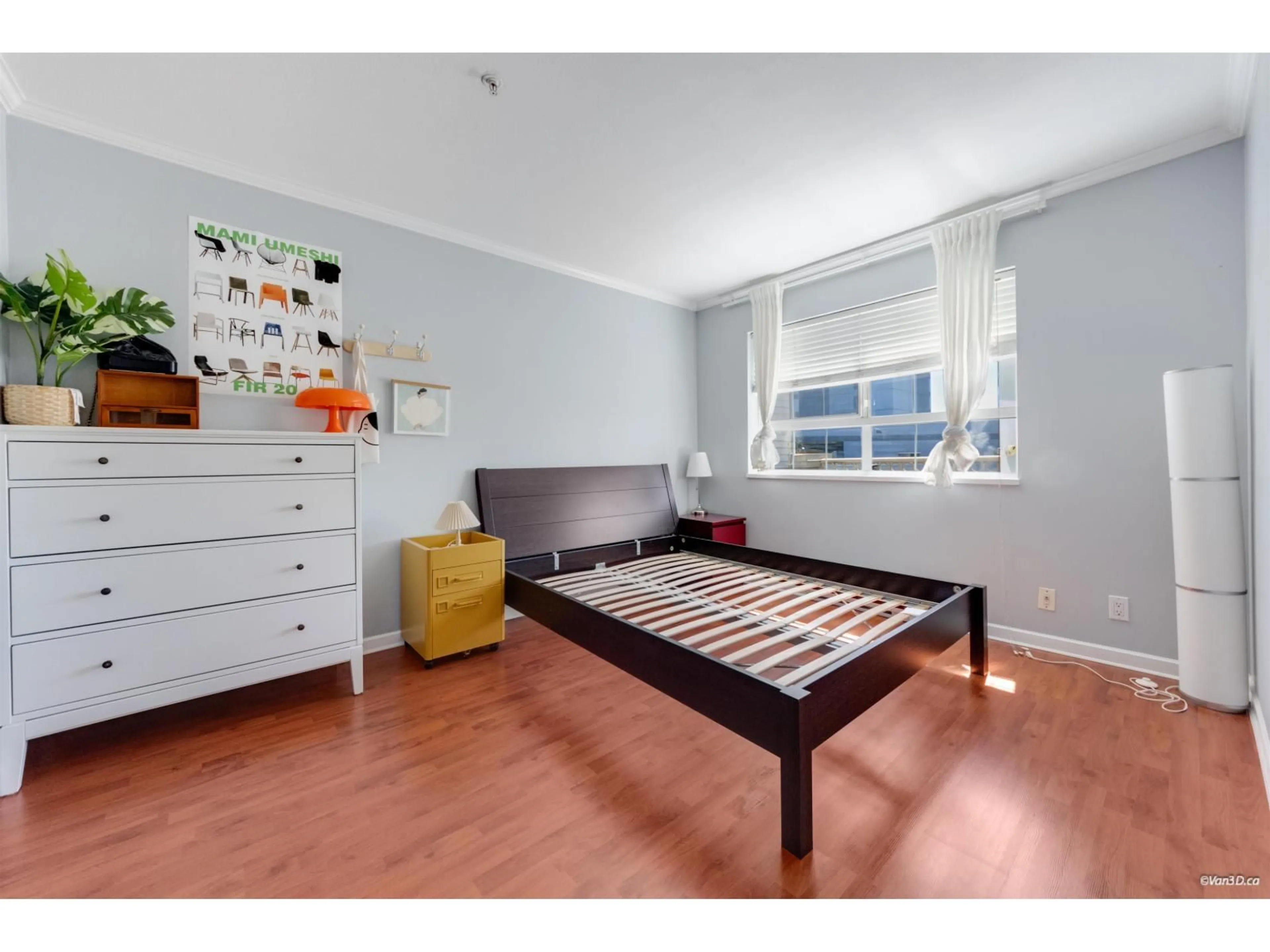 Bedroom with bed, wood/laminate floor for 418 - 15268 105 AVENUE, Surrey British Columbia V3R0W8