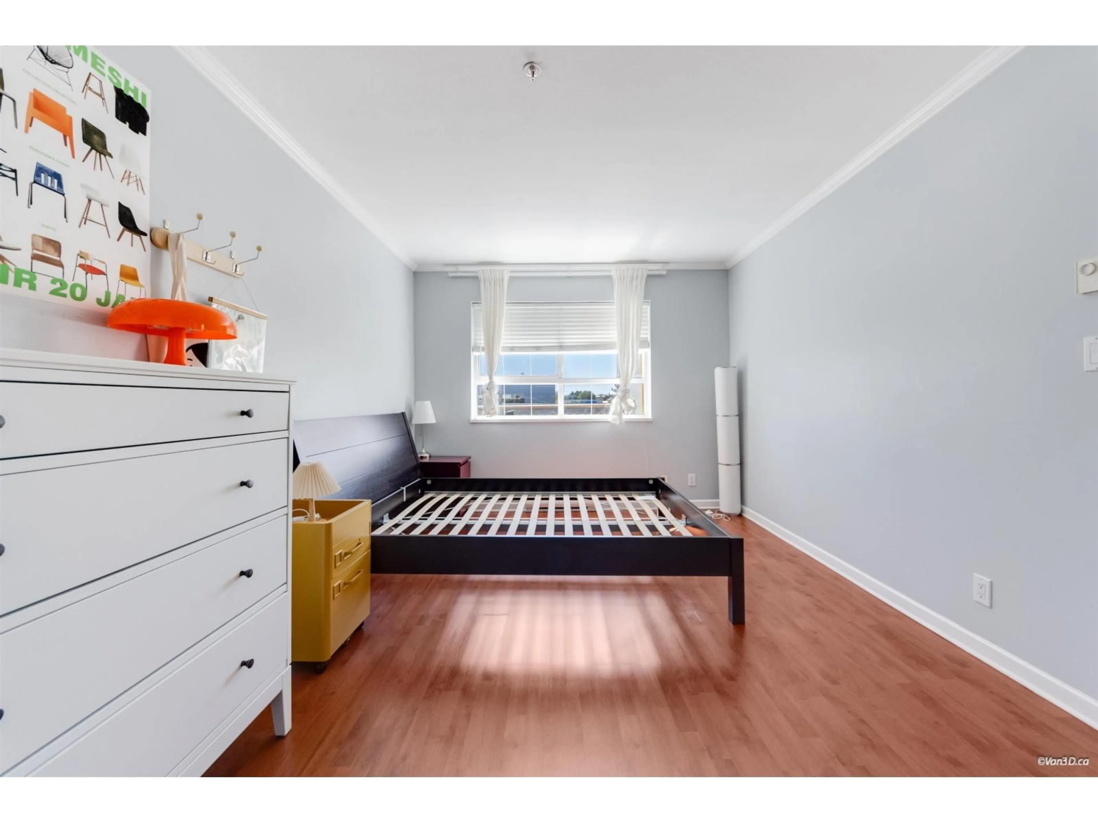 Bedroom with bed, wood/laminate floor for 418 - 15268 105 AVENUE, Surrey British Columbia V3R0W8