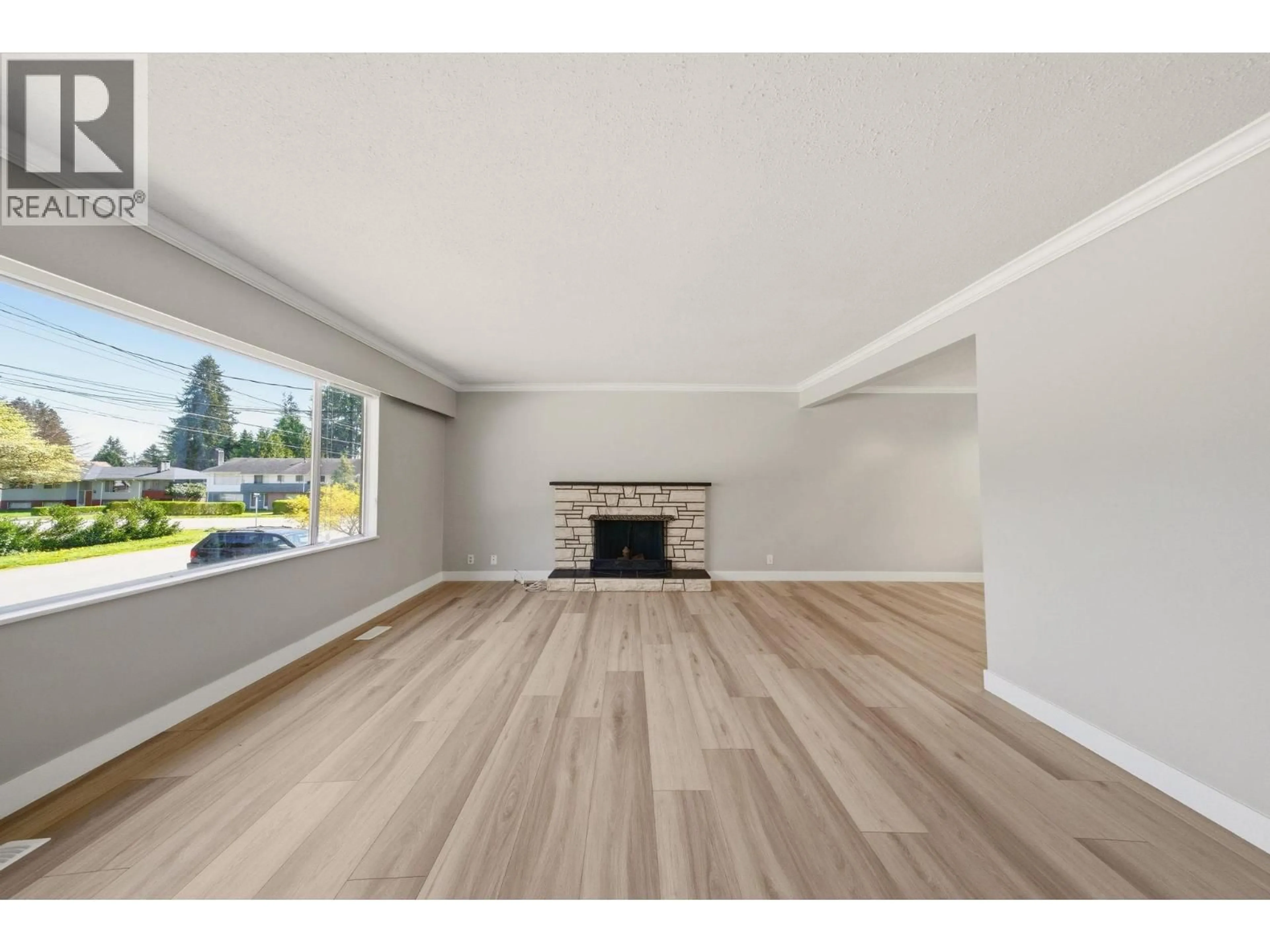 A pic of a room for 3561 YORK STREET, Port Coquitlam British Columbia V3B4A8