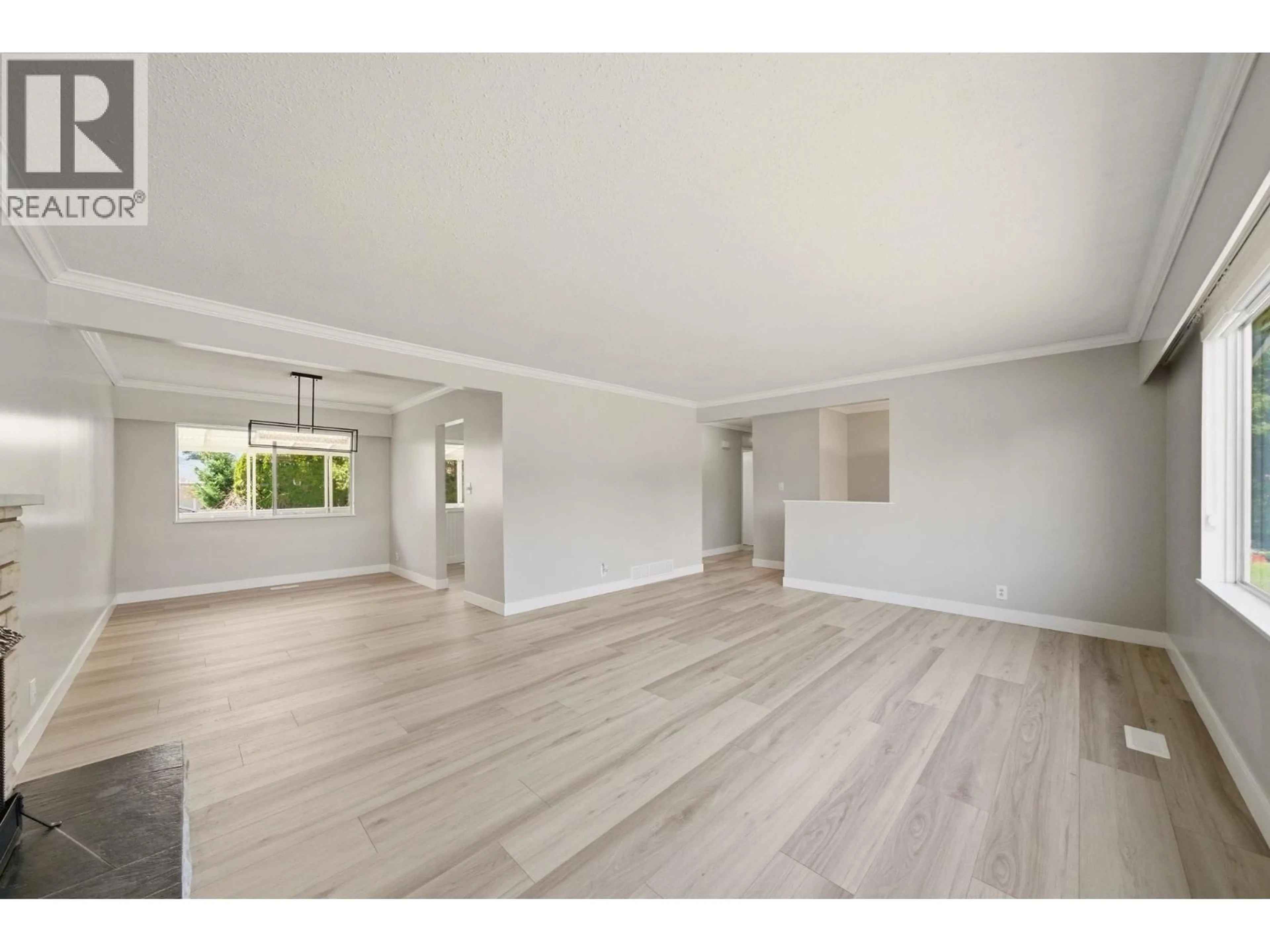 A pic of a room for 3561 YORK STREET, Port Coquitlam British Columbia V3B4A8