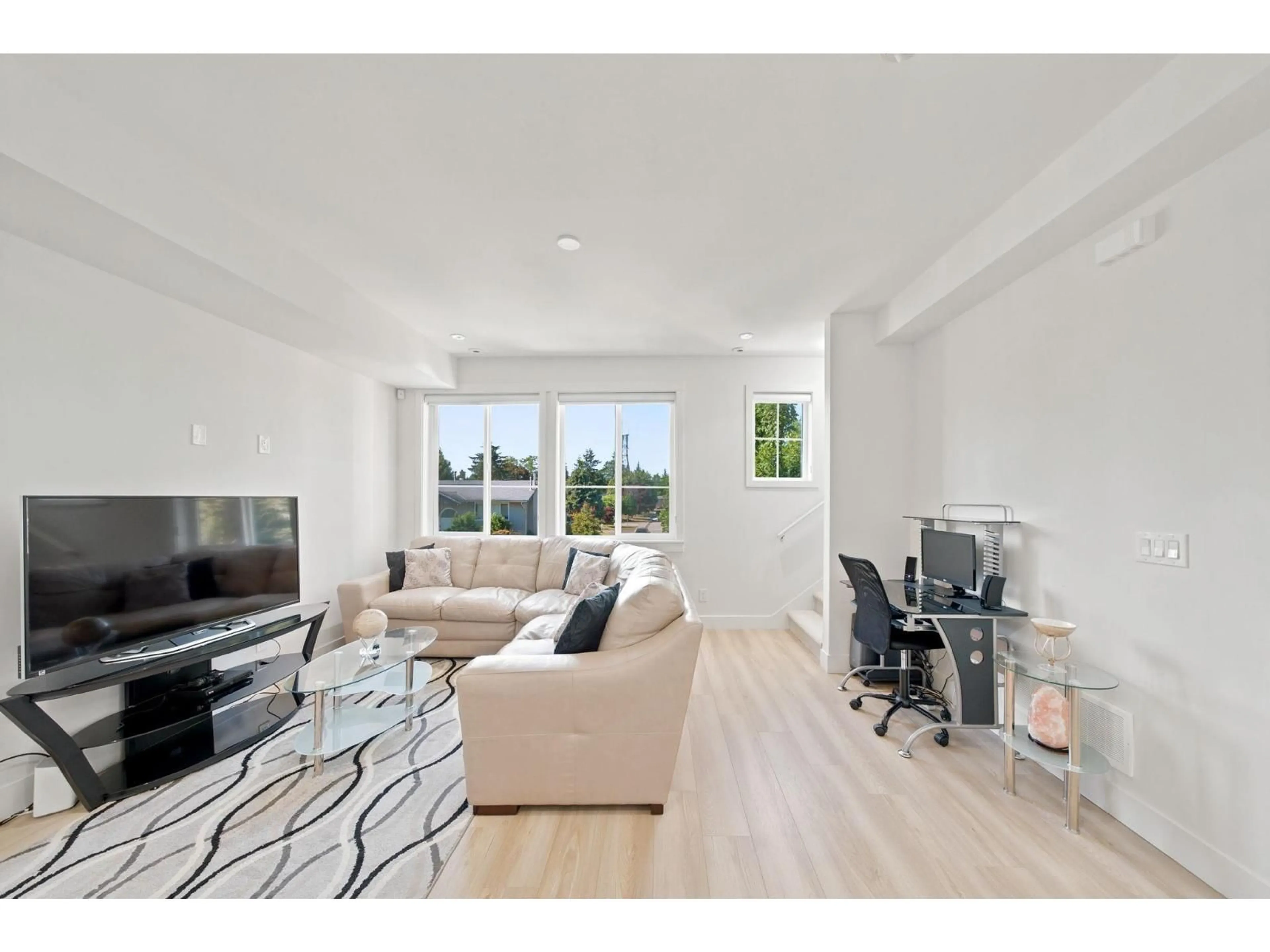Living room with furniture, unknown for 62 - 11556 72A AVENUE, Delta British Columbia V4C1A9