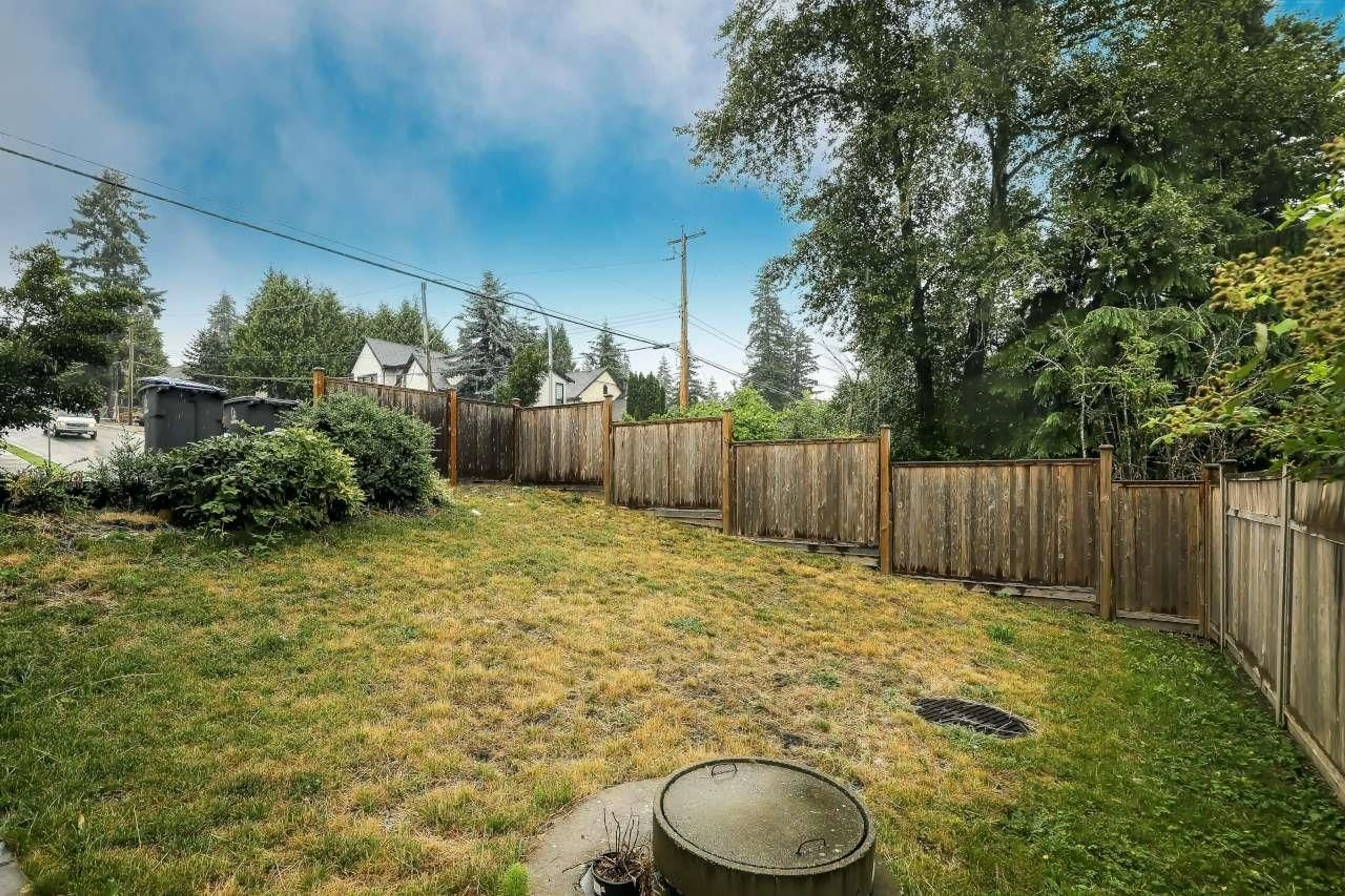 Patio, unknown for 14188 68 AVENUE, Surrey British Columbia V3W2H2