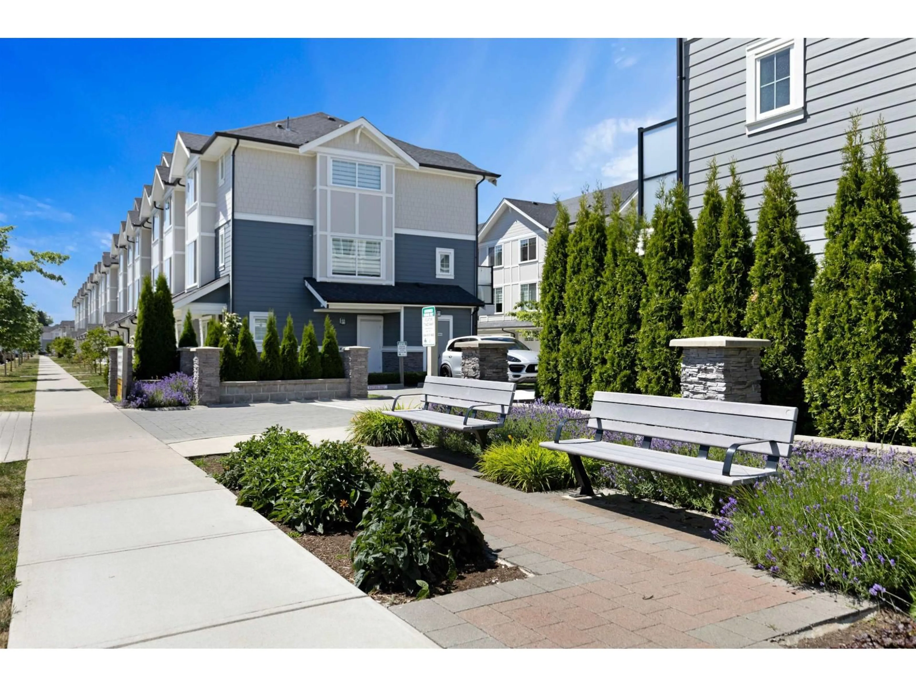 Patio, street for 36 - 19501 74 AVENUE, Surrey British Columbia V4N6V7