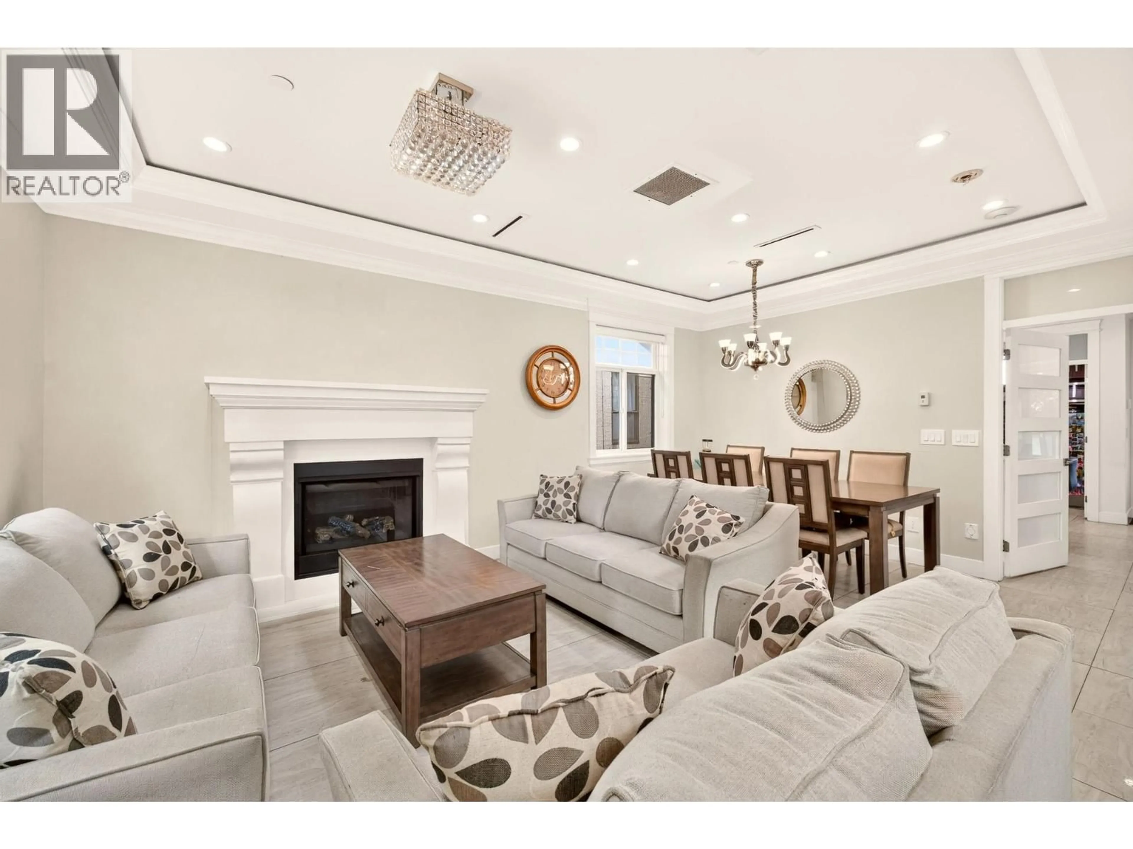 Living room with furniture, unknown for 5886 SHERBROOKE STREET, Vancouver British Columbia V5W3M9