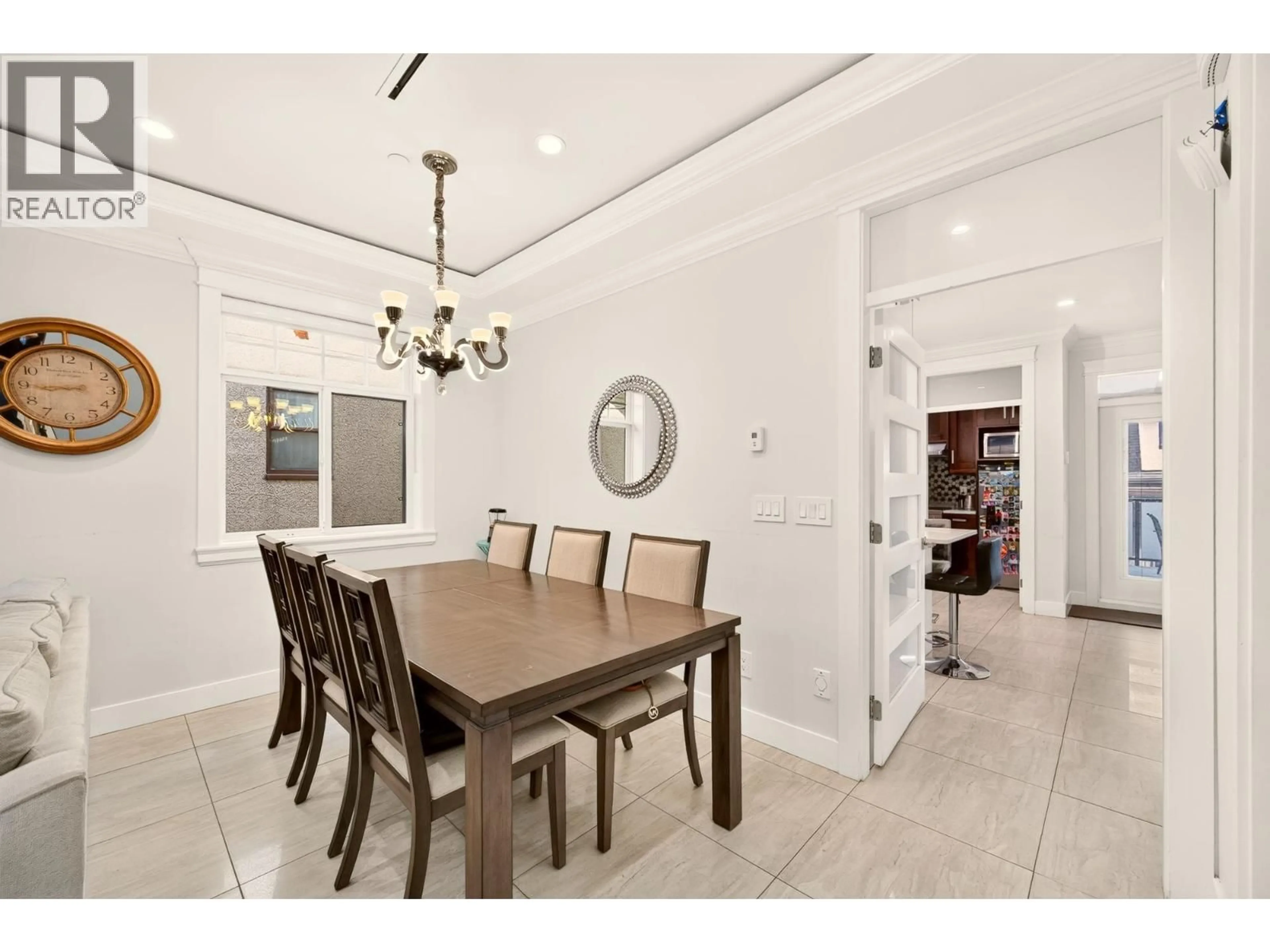 Dining room, ceramic/tile floor for 5886 SHERBROOKE STREET, Vancouver British Columbia V5W3M9