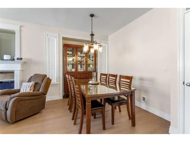 6533 193B STREET, Surrey 5