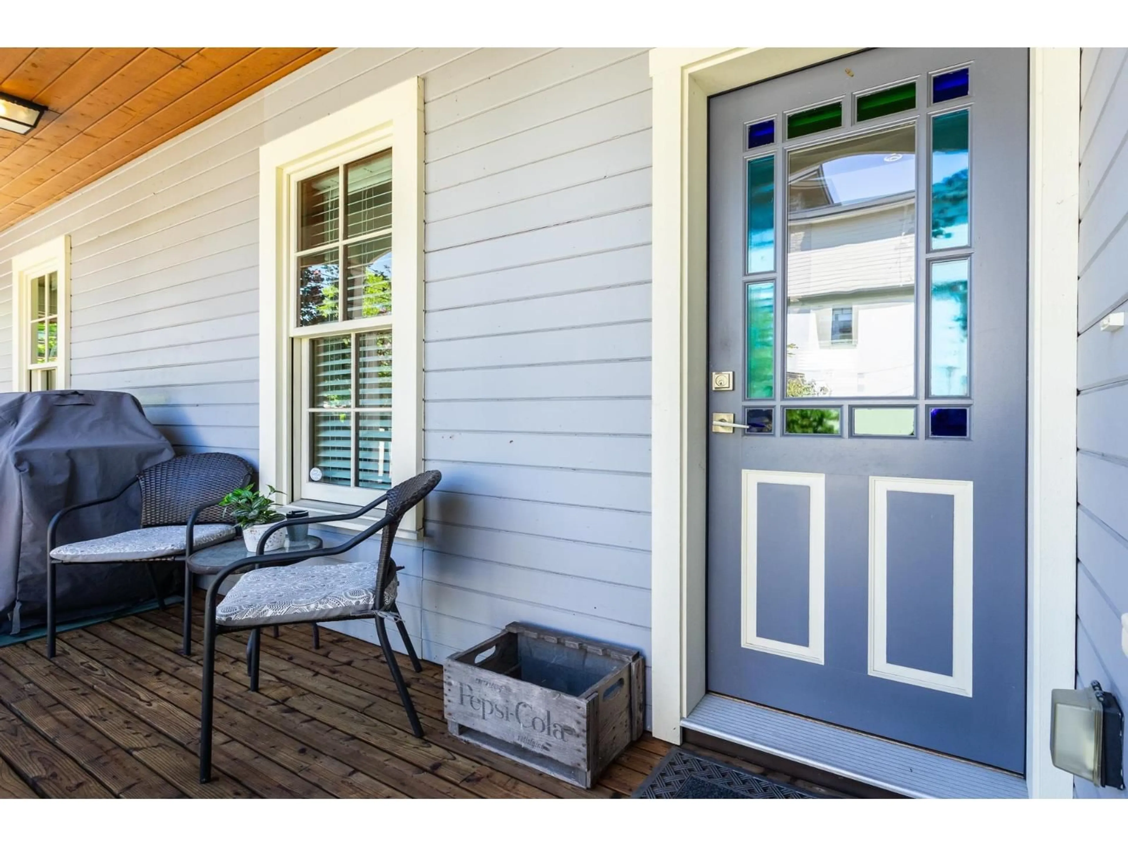 Indoor entryway for 1 - 16488 64 AVENUE, Surrey British Columbia V3S6X6