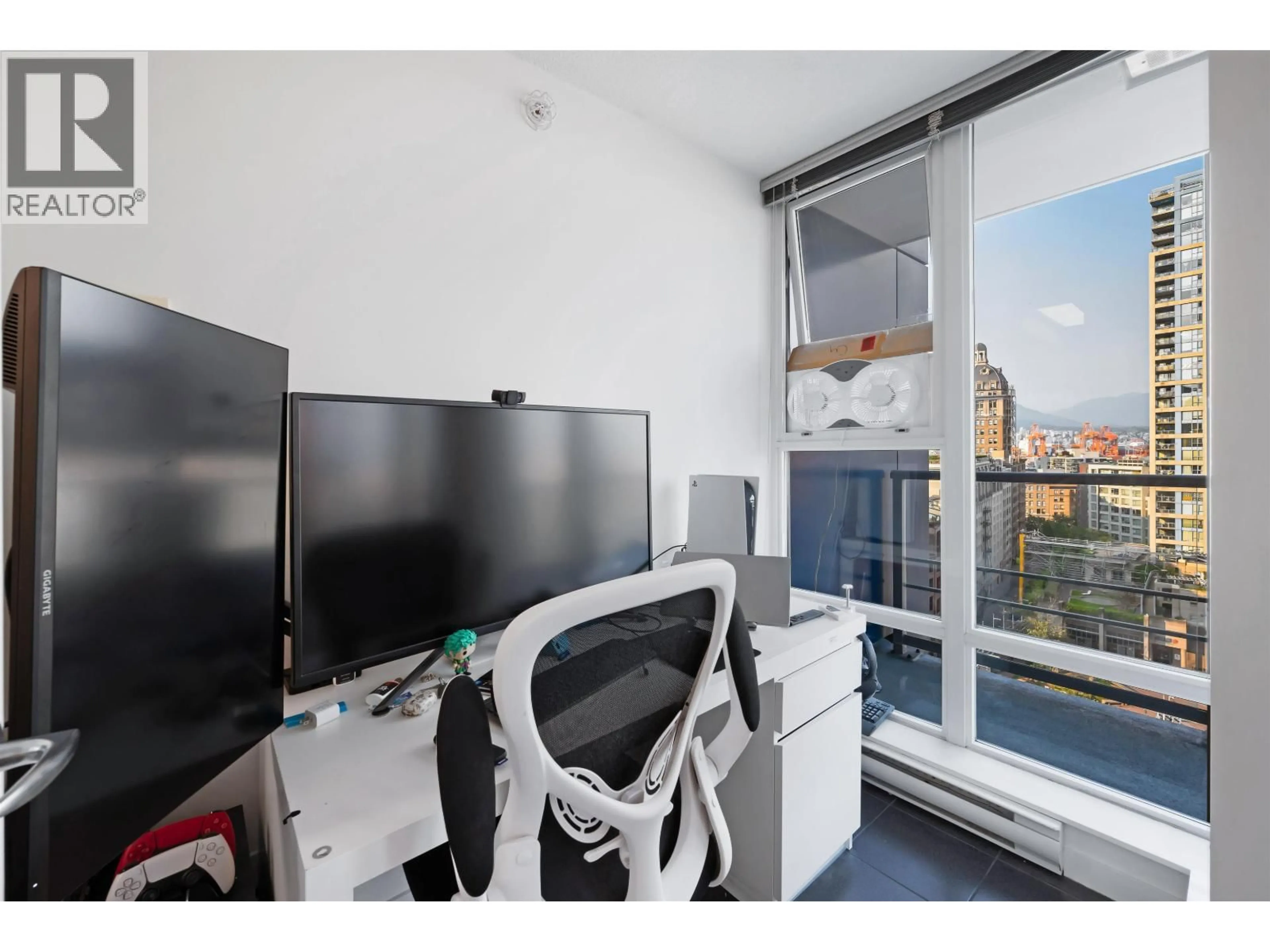 A pic of a room for 1207 - 602 CITADEL PARADE, Vancouver British Columbia V6B1X2